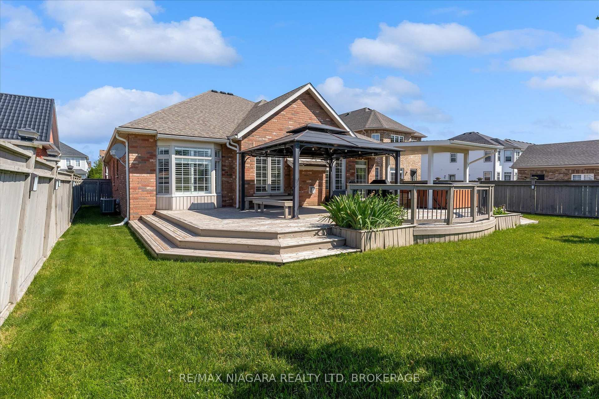Photo of 404 Wright Crescent