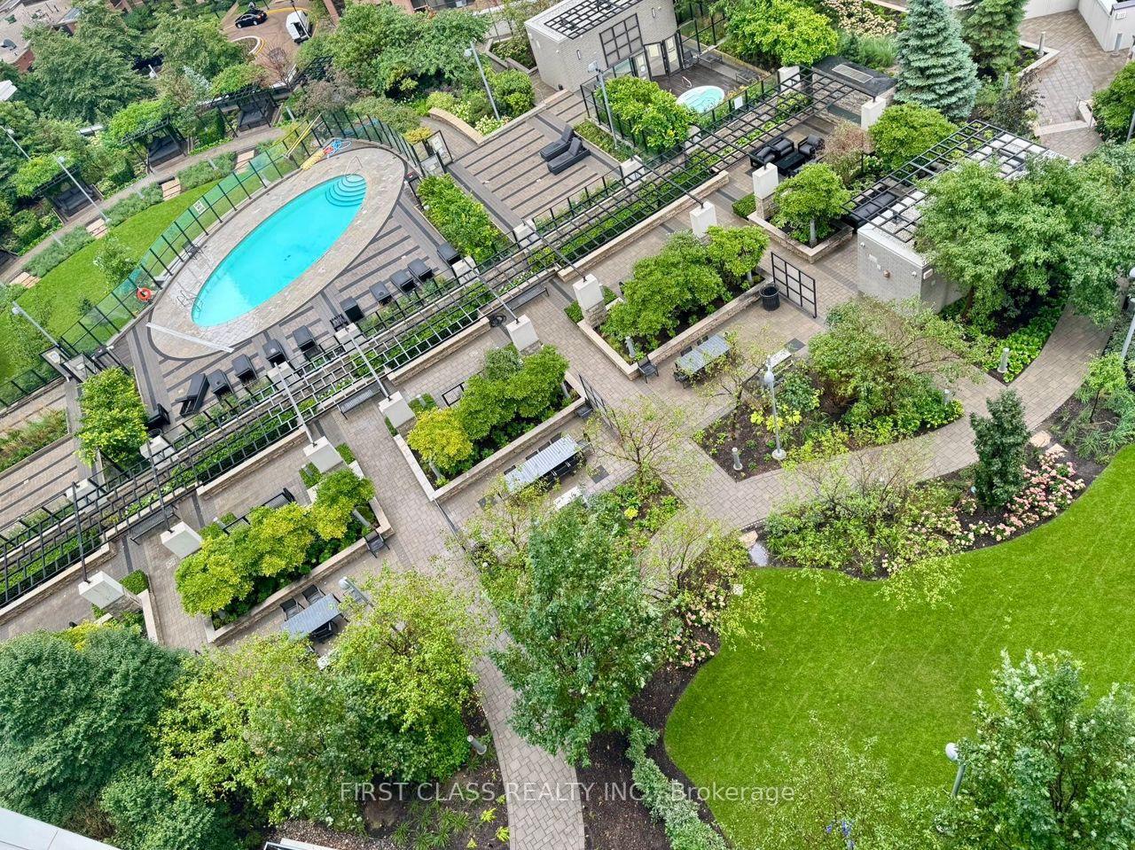 Photo 12 of Unit 906, 2 Anndale Drive, North York, Willowdale East — HOMEH