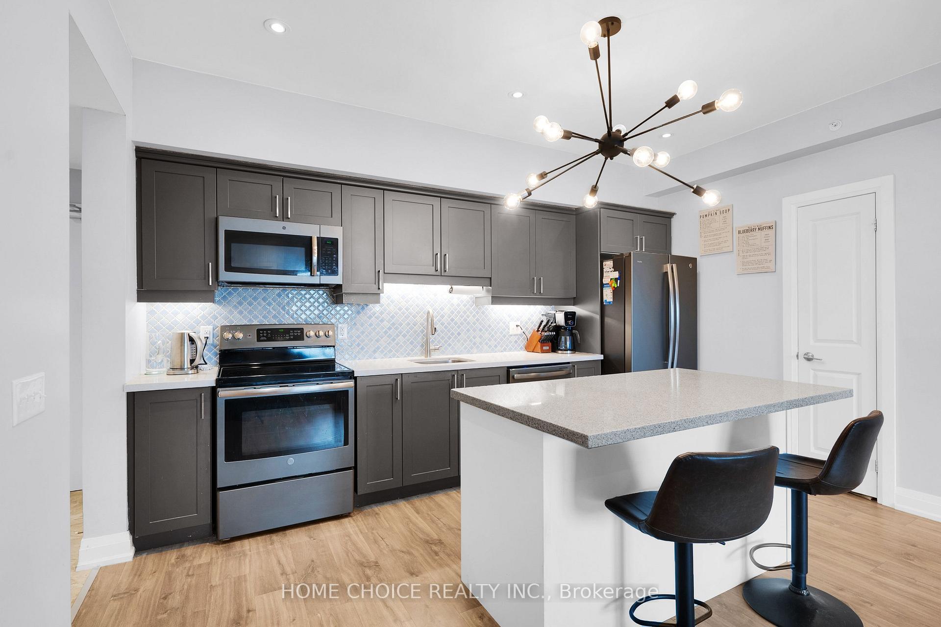 Photo 14 of Unit 602, 300 Essa Road, Barrie, 400 West — HOMEH