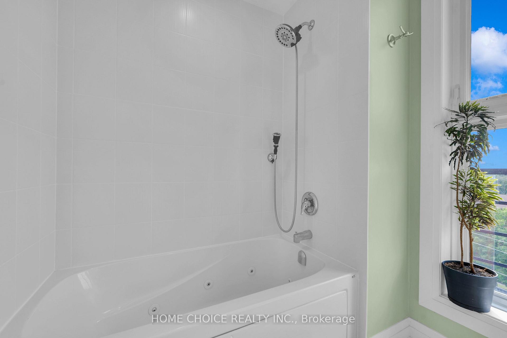 Photo 24 of Unit 602, 300 Essa Road, Barrie, 400 West — HOMEH