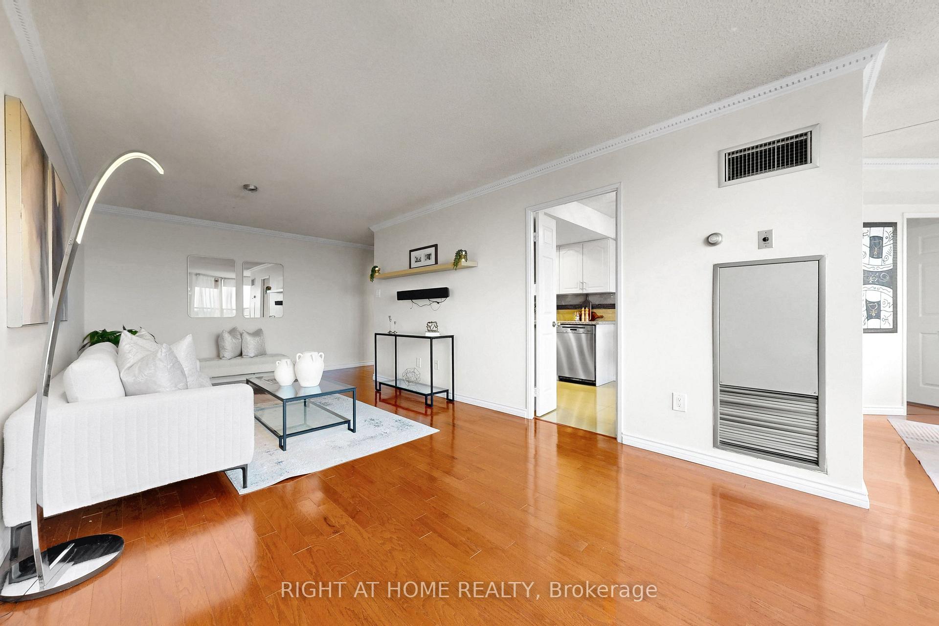Photo 13 of Unit 1120, 7805 Bayview Avenue, Markham, Aileen-Willowbrook — HOMEH