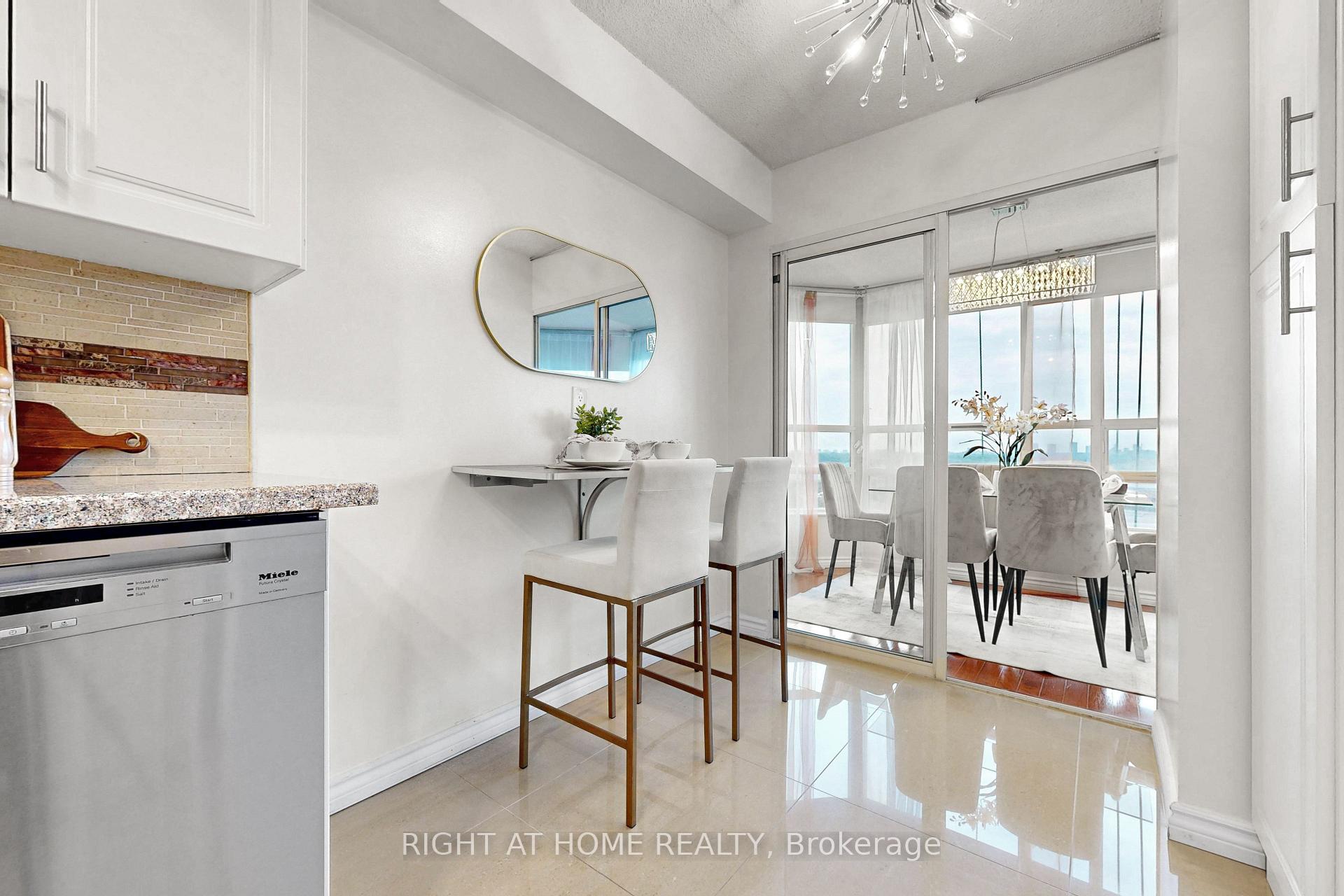 Photo 32 of Unit 1120, 7805 Bayview Avenue, Markham, Aileen-Willowbrook — HOMEH