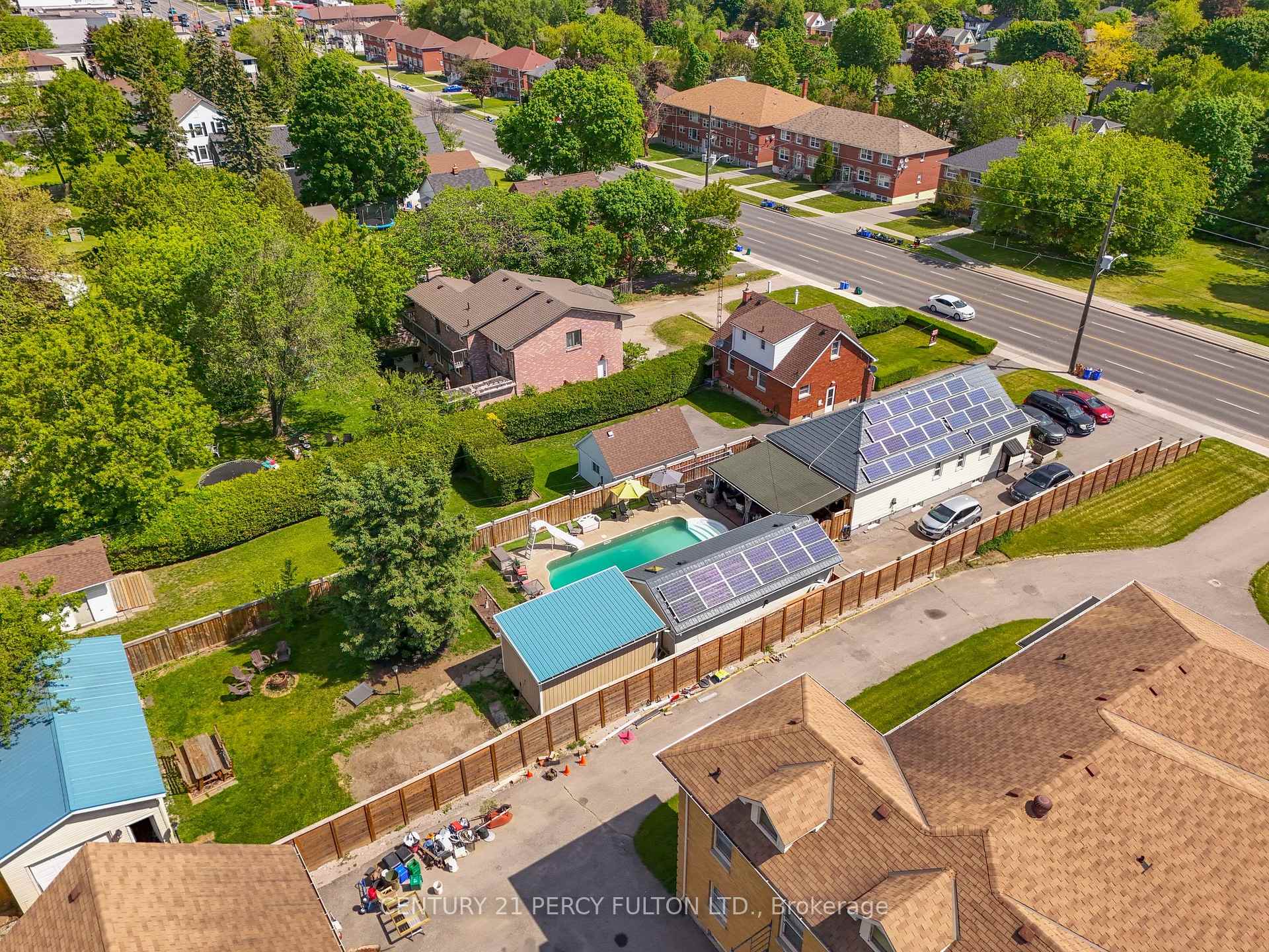 Photo 38 of 816 Simcoe Street N, Oshawa, Centennial — HOMEH