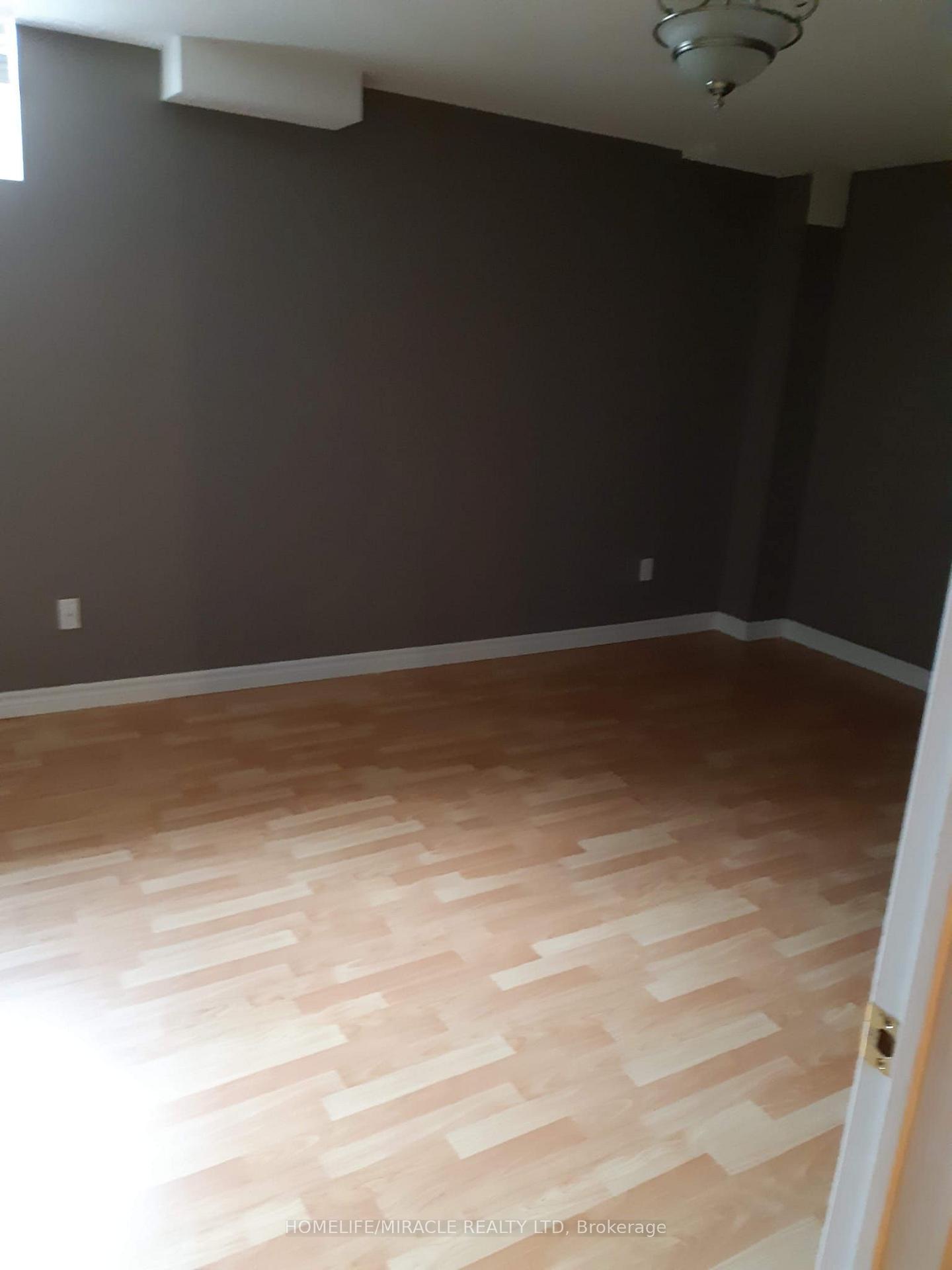 Photo 8 of 21 Mario Street, Brampton, Bram East — HOMEH
