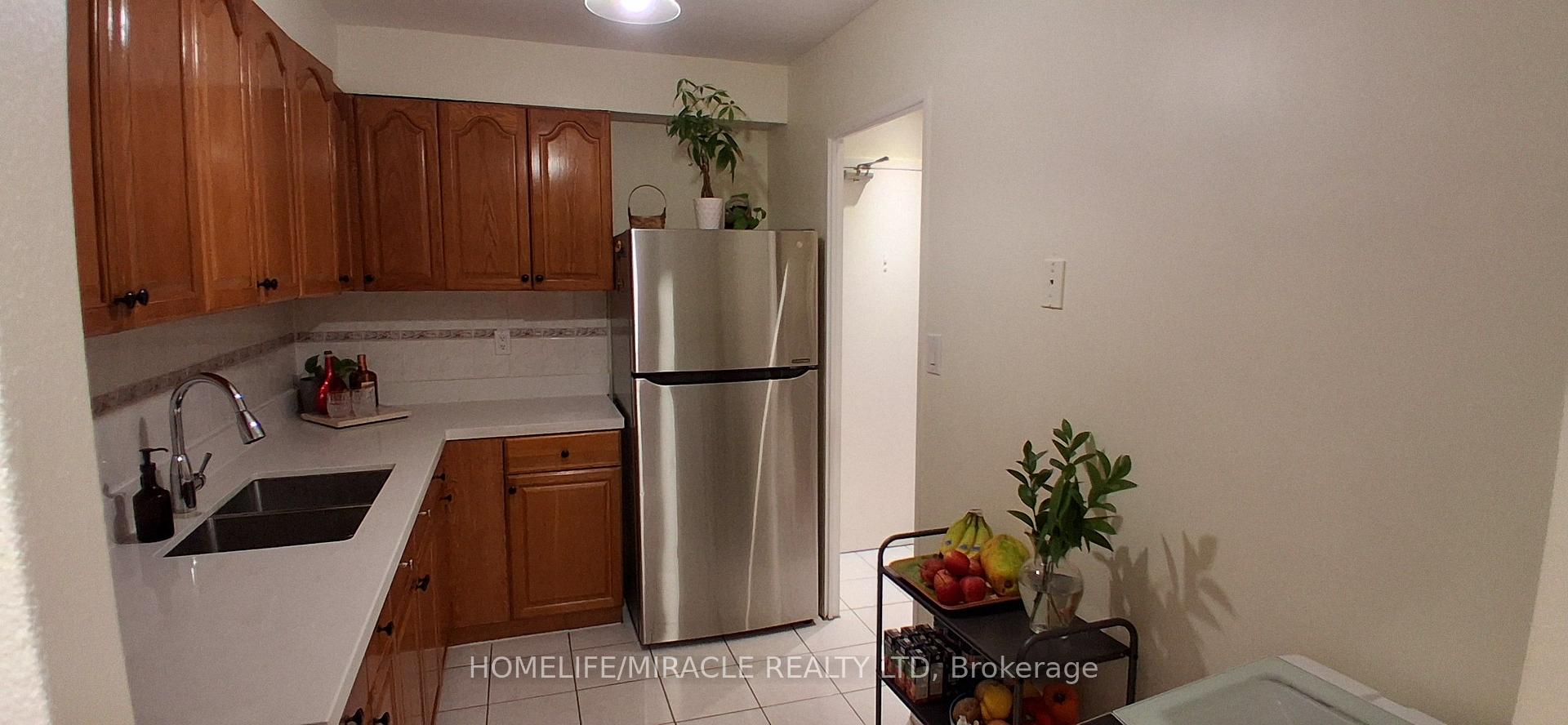 Photo 14 of Unit 1618, 1 Massey Square, Toronto, Crescent Town — HOMEH