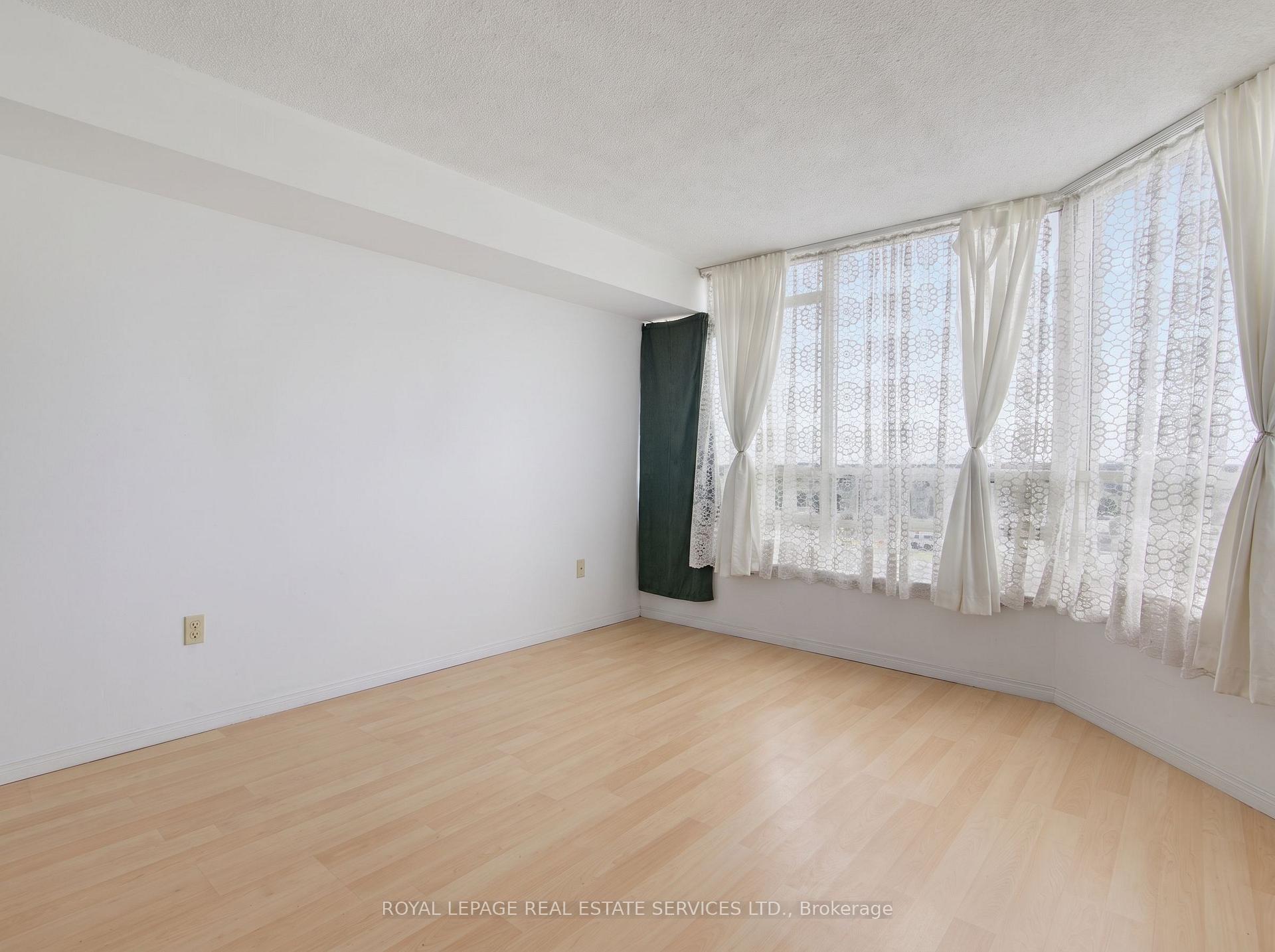 Photo 10 of Unit 1212, 75 King Street E, Mississauga, Cooksville — HOMEH