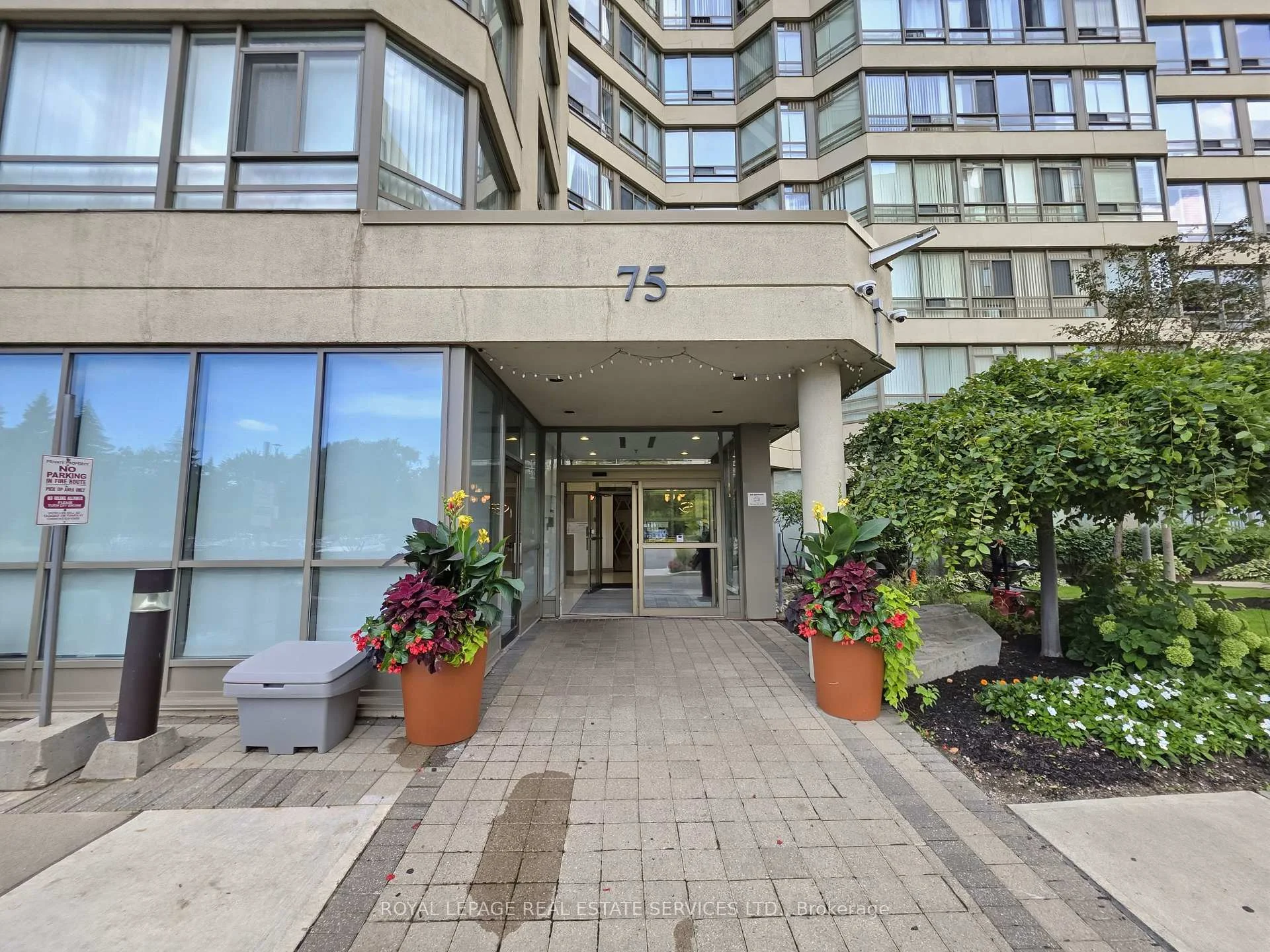 Photo 5 of Unit 1212, 75 King Street E, Mississauga, Cooksville — HOMEH