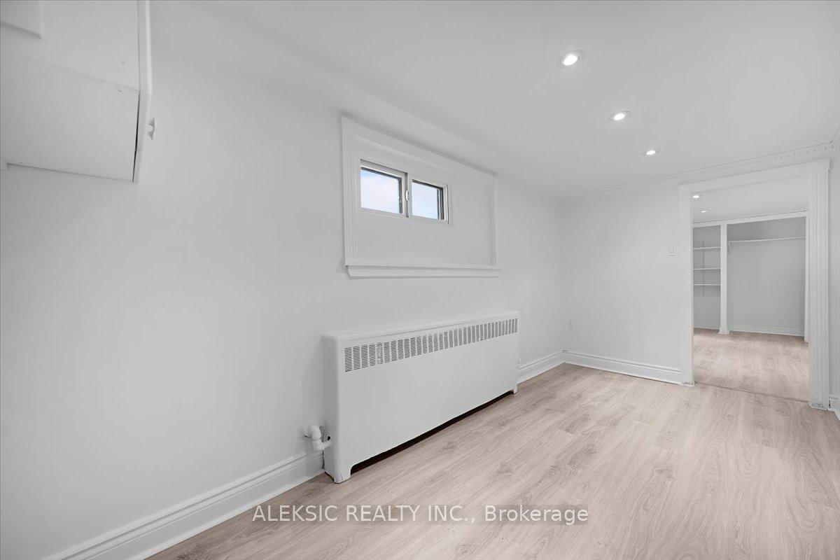 Photo 27 of 179 Thirtieth Street, Etobicoke, Alderwood — HOMEH
