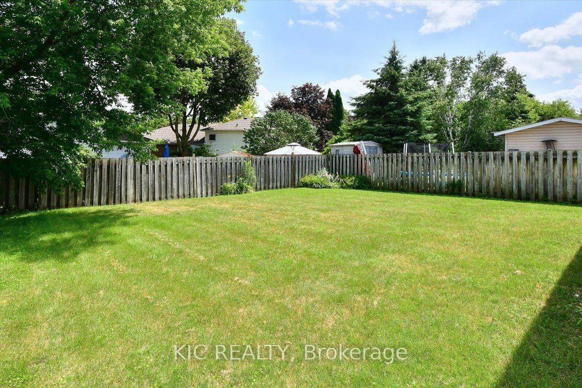 Photo 25 of 30 Kawartha Heights Boulevard, Peterborough, Monaghan Ward 2 — HOMEH