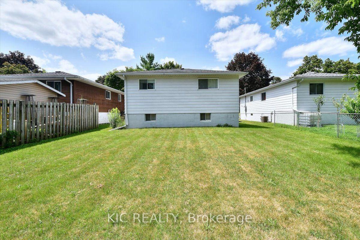 Photo 27 of 30 Kawartha Heights Boulevard, Peterborough, Monaghan Ward 2 — HOMEH