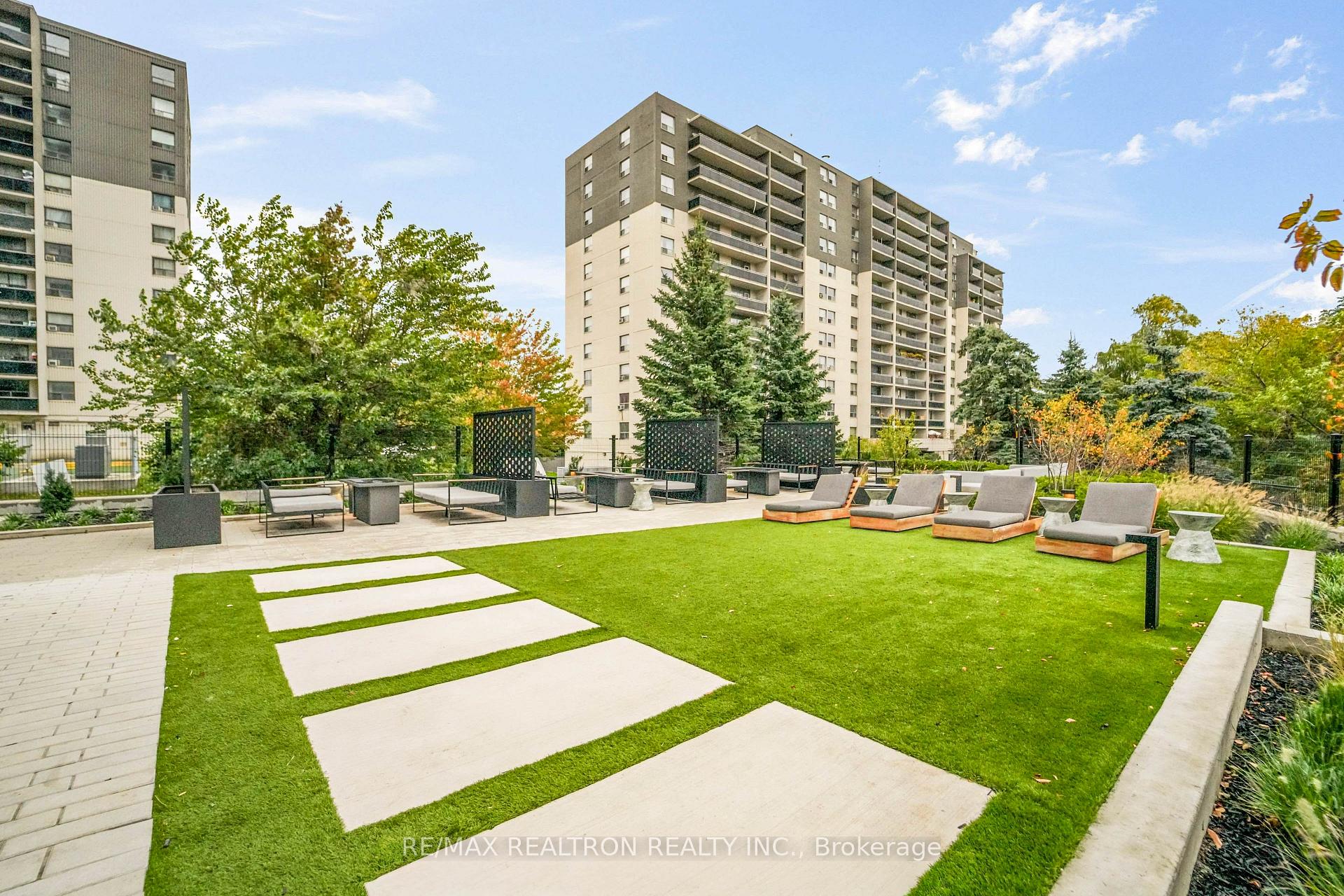 Photo 44 of Unit 410, 86 Dundas Street E, Mississauga, Cooksville — HOMEH