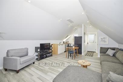 Photo 2 of 4128 Acheson Avenue, Niagara Falls, Downtown — HOMEH