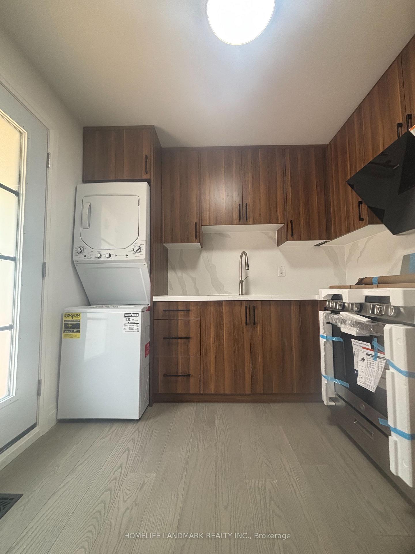 Photo 6 of Unit Basement, 45 Southlawn Drive, Scarborough, L'Amoreaux — HOMEH