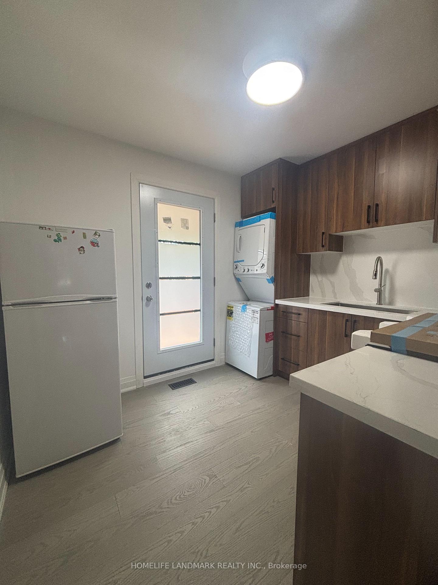 Photo 5 of Unit Basement, 45 Southlawn Drive, Scarborough, L'Amoreaux — HOMEH
