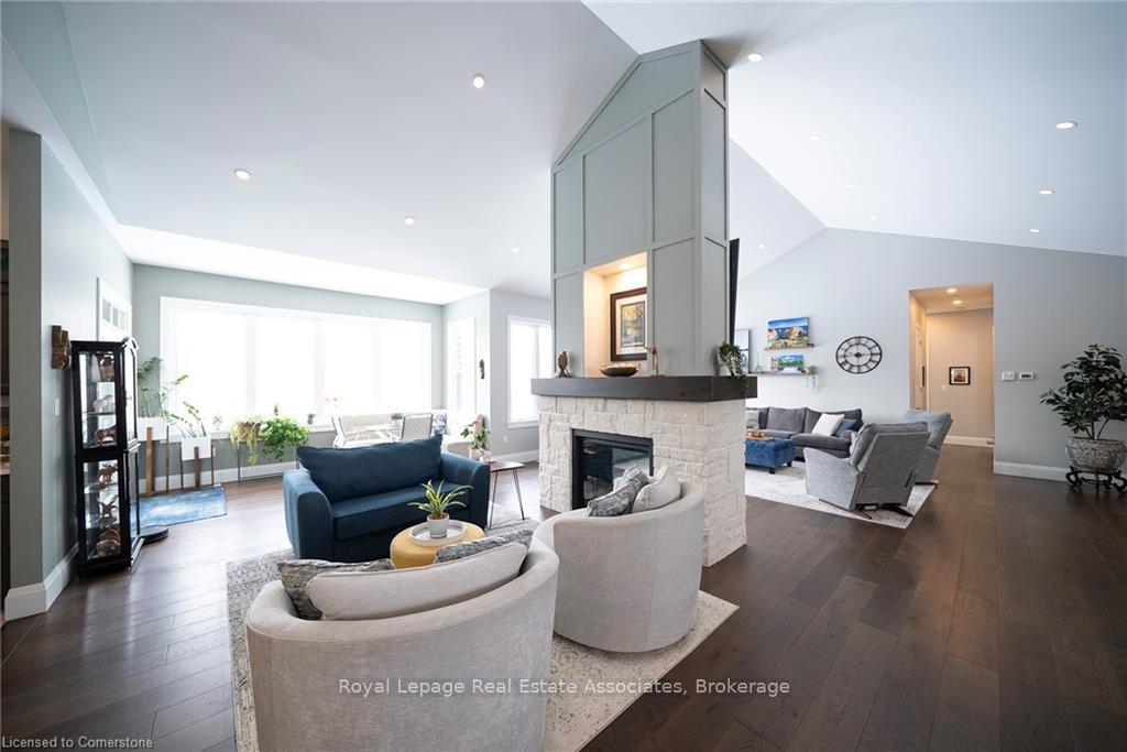Photo of Unit 8, 325 McLean School Road