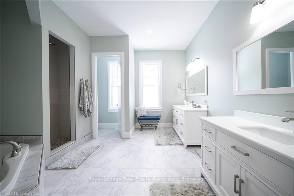 Photo 11 of Unit 8, 325 McLean School Road, Brant, South Dumfries — HOMEH