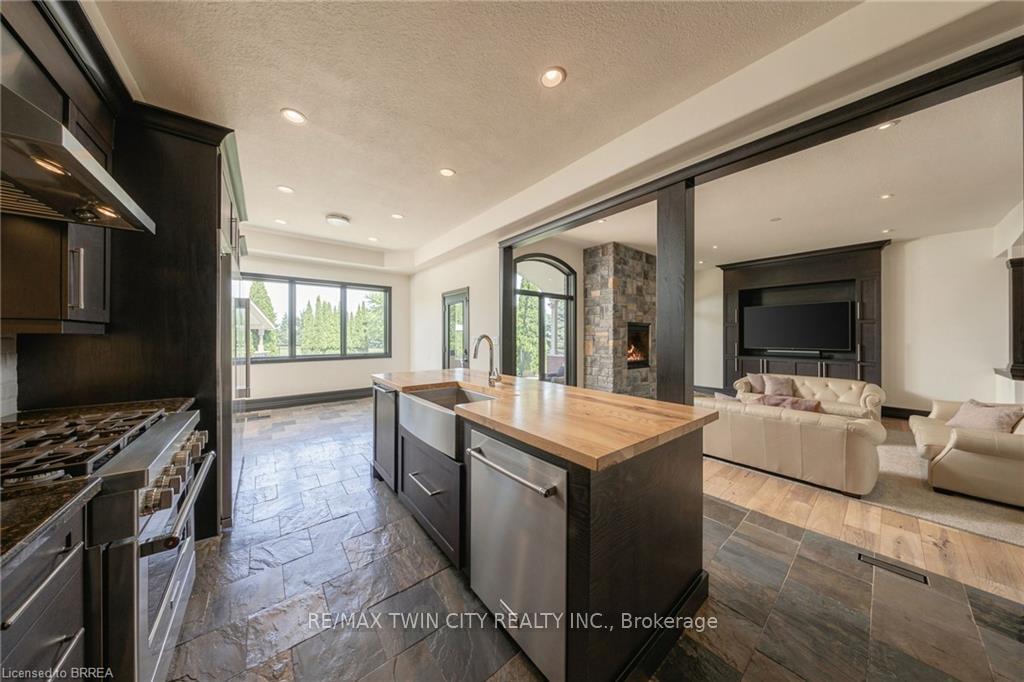 Photo 12 of 5 Tysons Way, Brant, Oakland — HOMEH