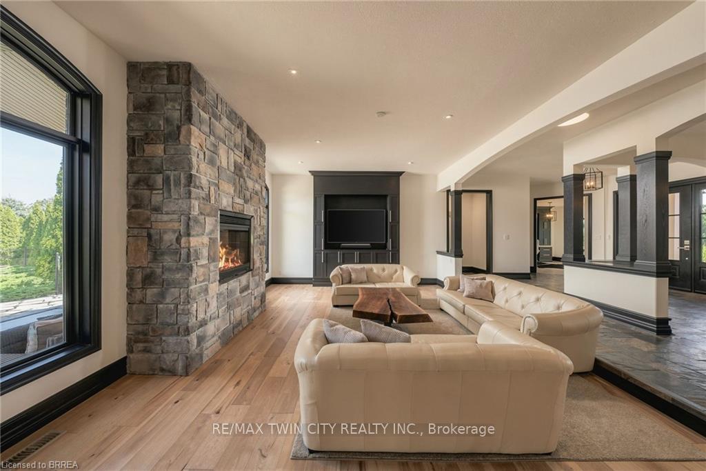 Photo 15 of 5 Tysons Way, Brant, Oakland — HOMEH