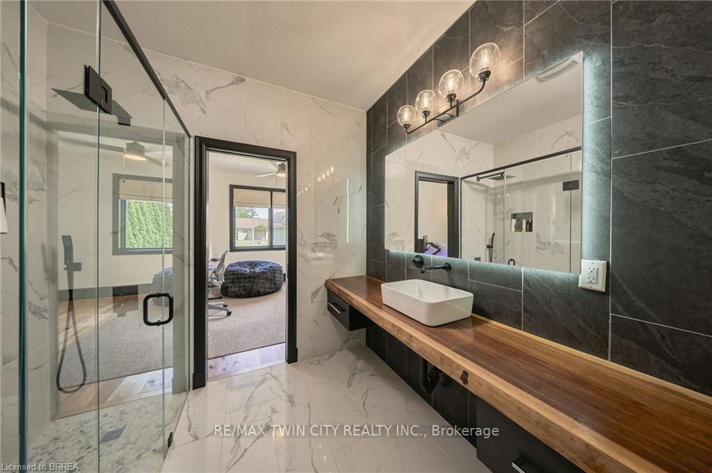 Photo 22 of 5 Tysons Way, Brant, Oakland — HOMEH