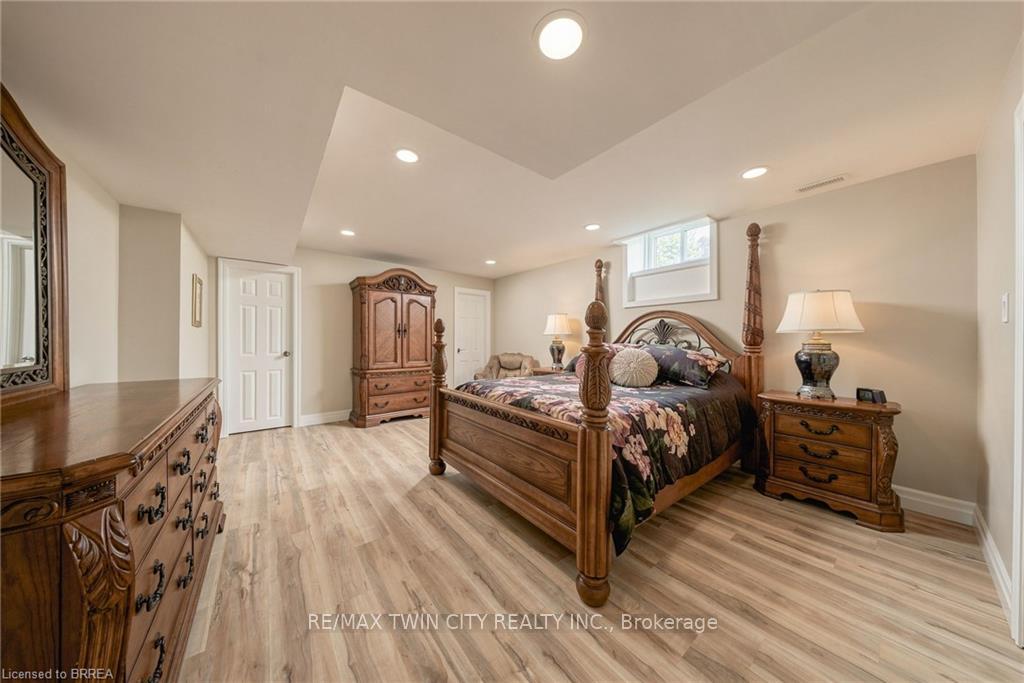 Photo 36 of 5 Tysons Way, Brant, Oakland — HOMEH