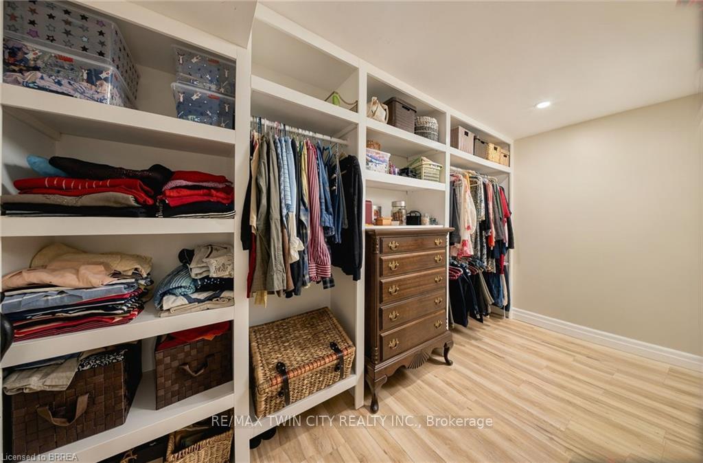 Photo 37 of 5 Tysons Way, Brant, Oakland — HOMEH