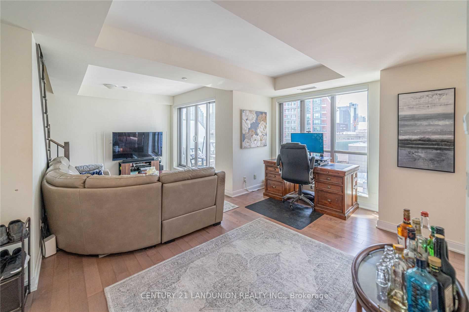 Photo 5 of Unit 1106, 55 Front Street E, Toronto, Waterfront Communities — HOMEH