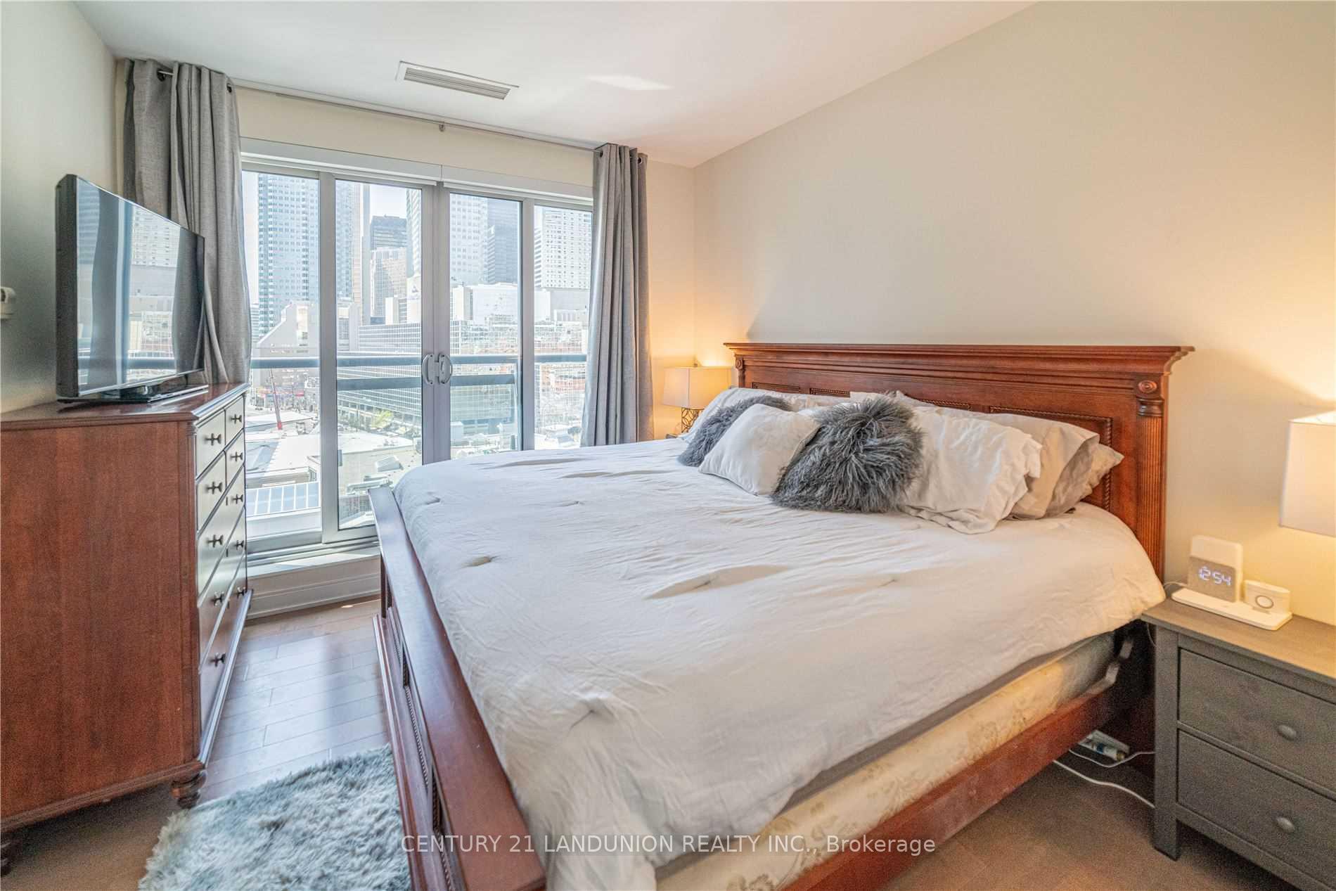 Photo 18 of Unit 1106, 55 Front Street E, Toronto, Waterfront Communities — HOMEH