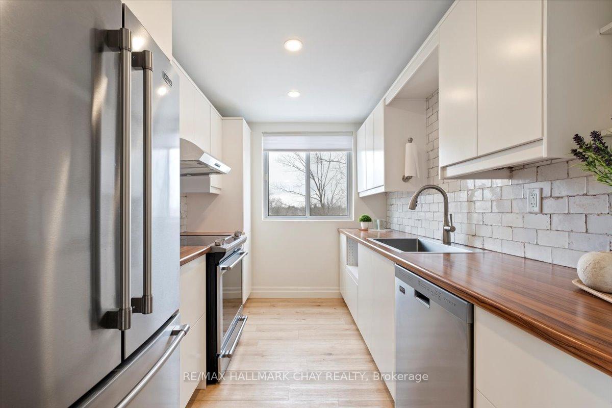 Photo 21 of Unit 706, 414 Blake Street, Barrie, Codrington — HOMEH