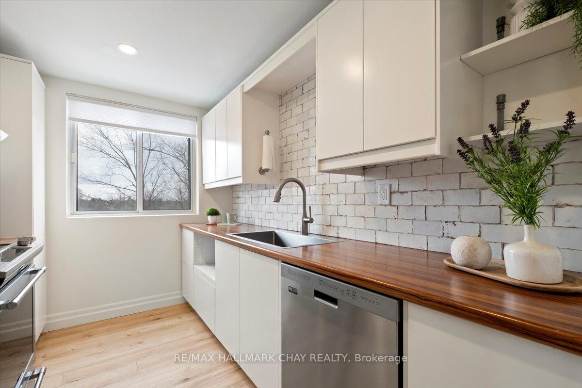 Photo 23 of Unit 706, 414 Blake Street, Barrie, Codrington — HOMEH