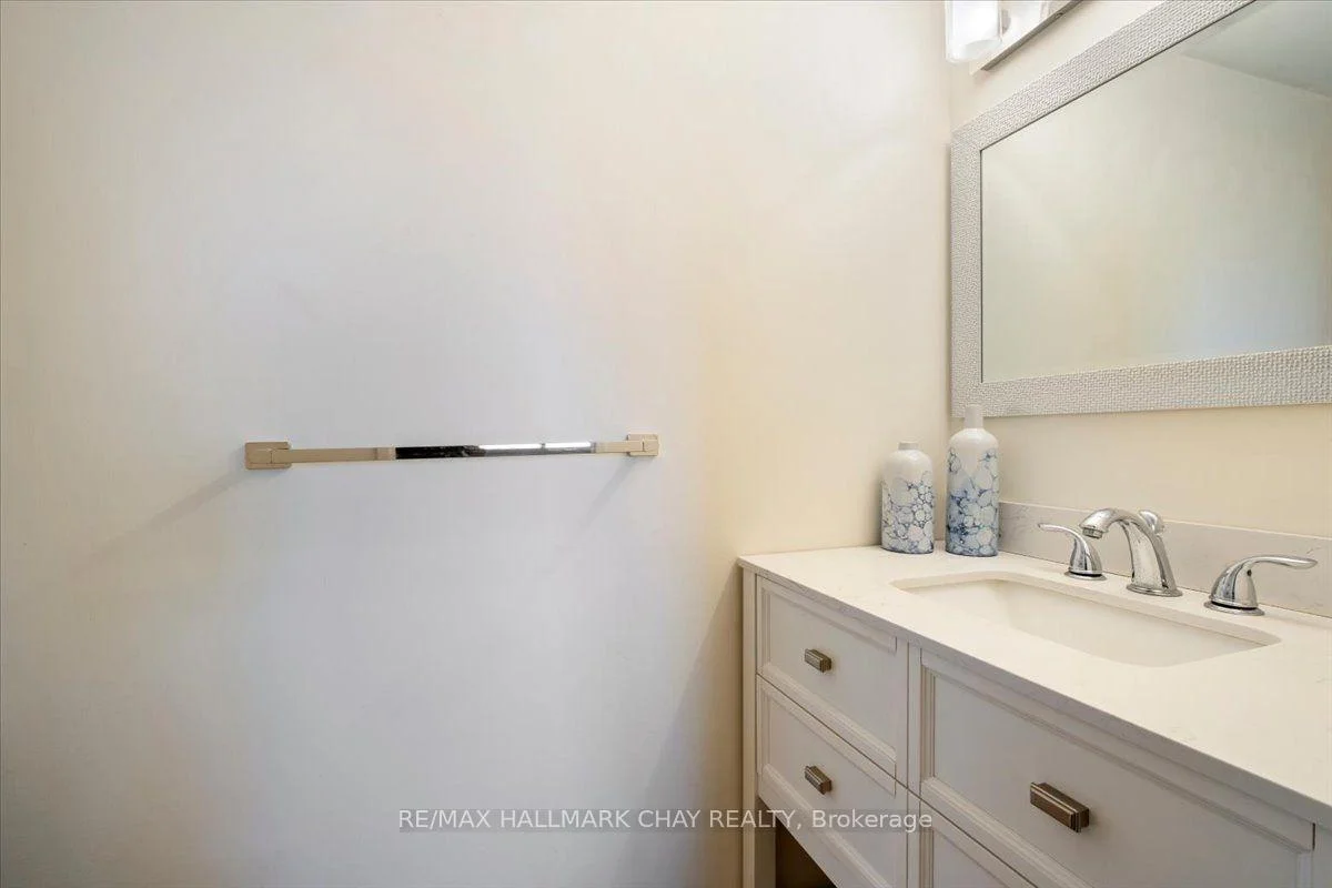 Photo 57 of Unit 706, 414 Blake Street, Barrie, Codrington — HOMEH