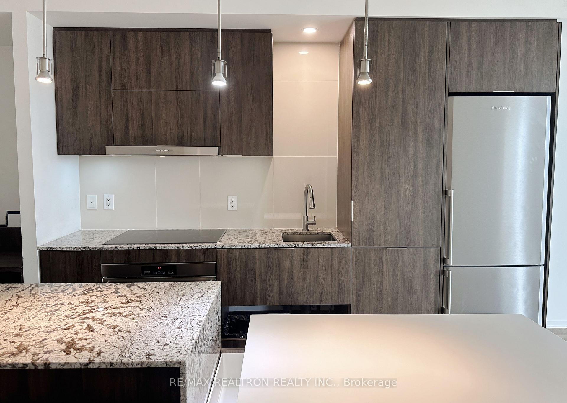 Photo 4 of Unit 3506, 1 Bloor Street E, Toronto, Church-Yonge Corridor — HOMEH