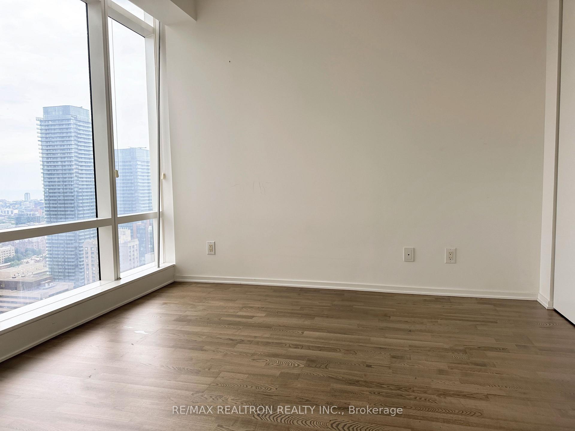 Photo 10 of Unit 3506, 1 Bloor Street E, Toronto, Church-Yonge Corridor — HOMEH