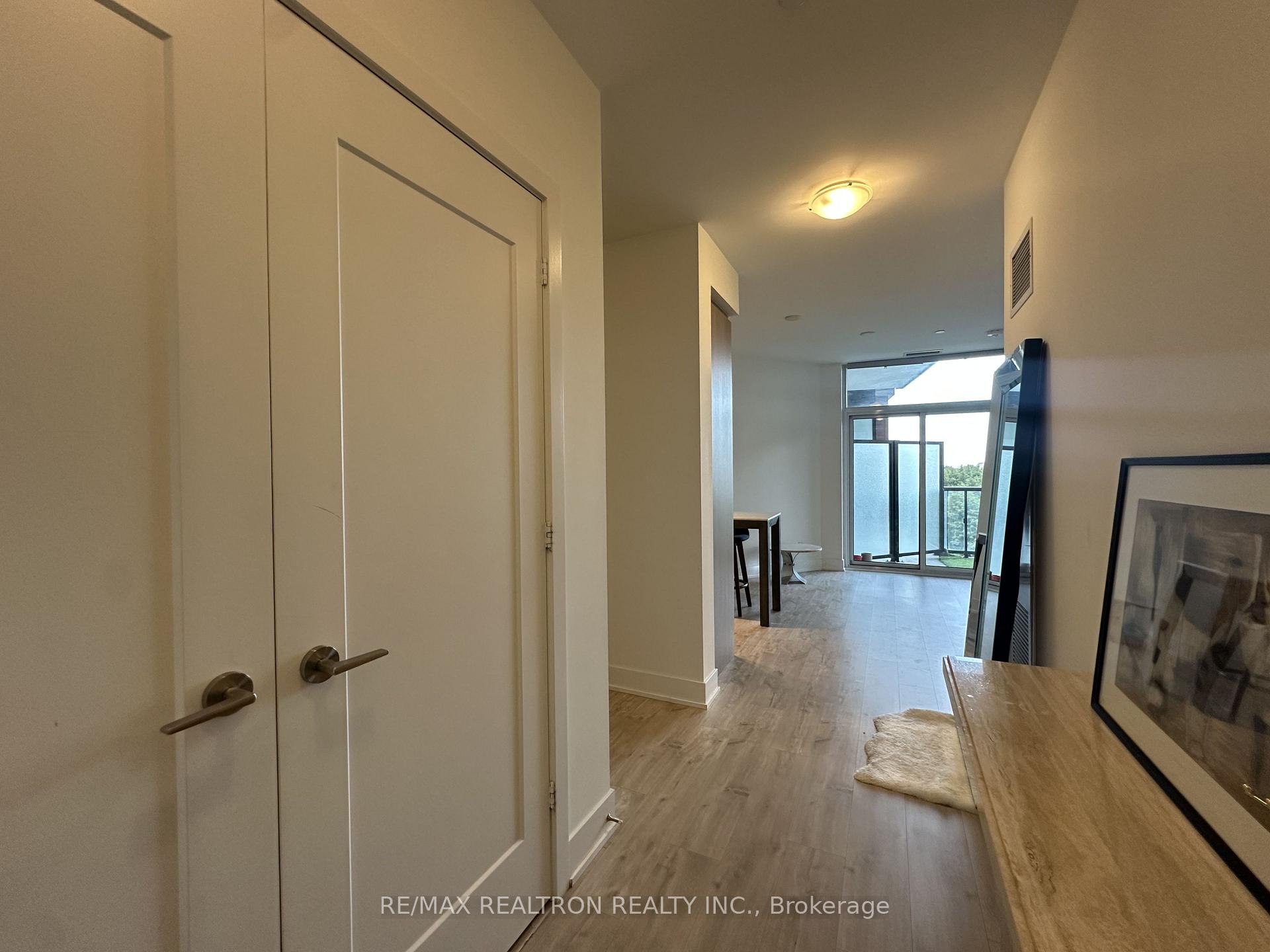 Photo 4 of Unit 528, 1 Belsize Drive, Toronto, Mount Pleasant West — HOMEH