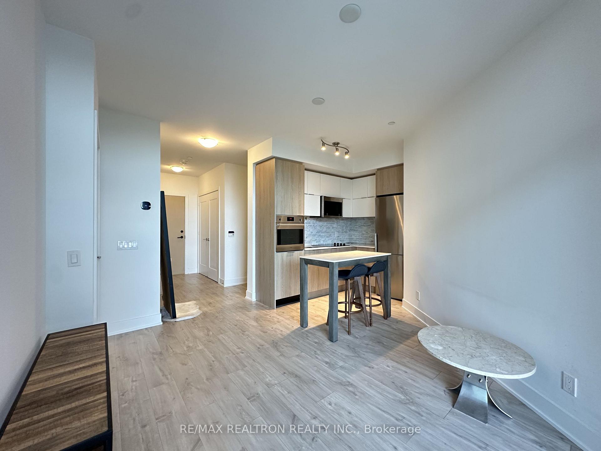 Photo 8 of Unit 528, 1 Belsize Drive, Toronto, Mount Pleasant West — HOMEH