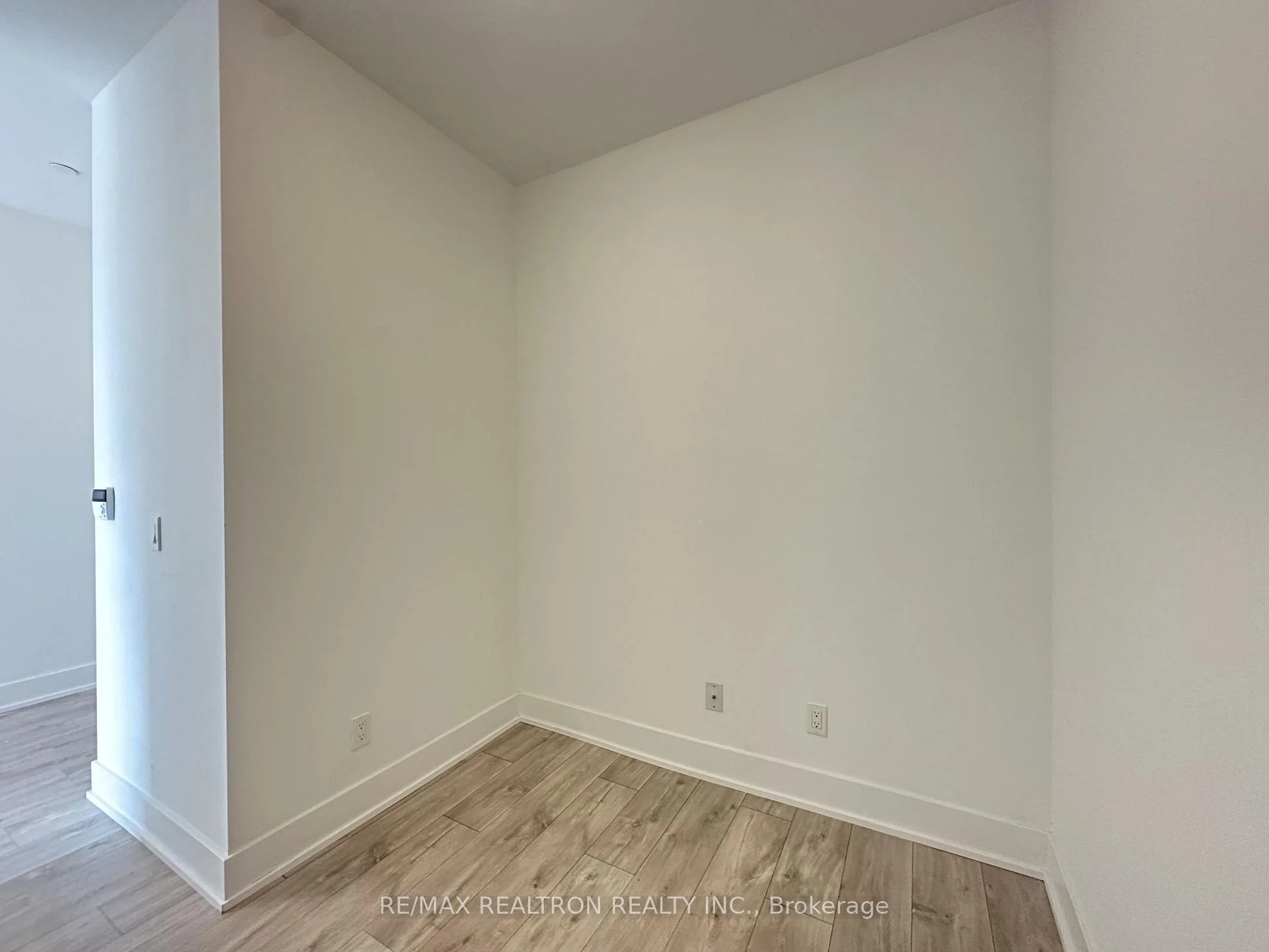 Photo 21 of Unit 528, 1 Belsize Drive, Toronto, Mount Pleasant West — HOMEH