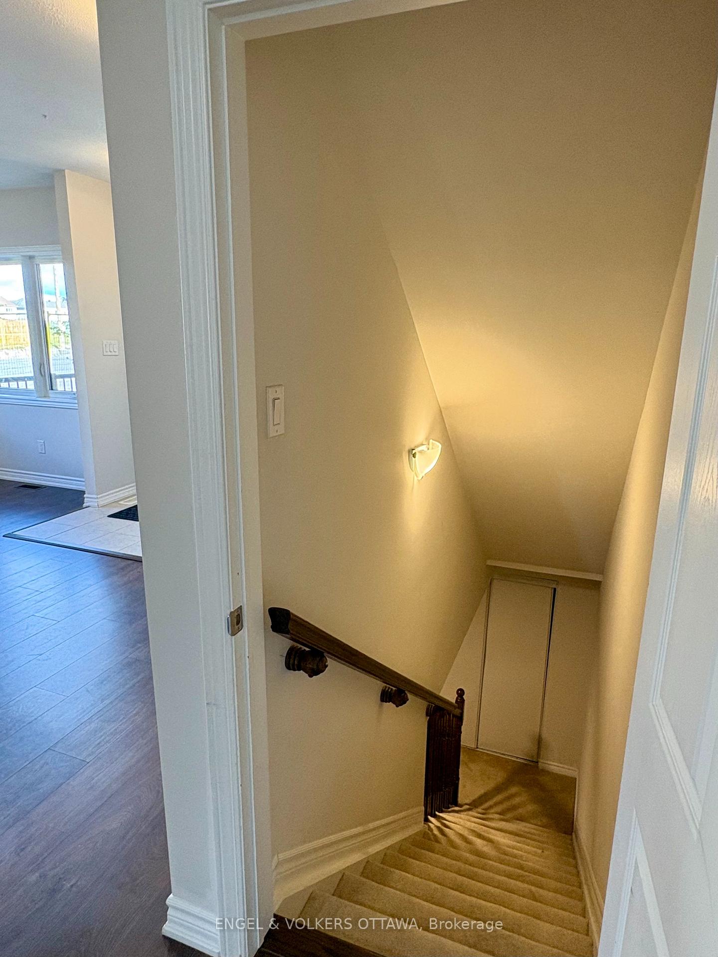 Photo 10 of 289 Zenith Private, Ottawa, Barrhaven - Half Moon Bay — HOMEH