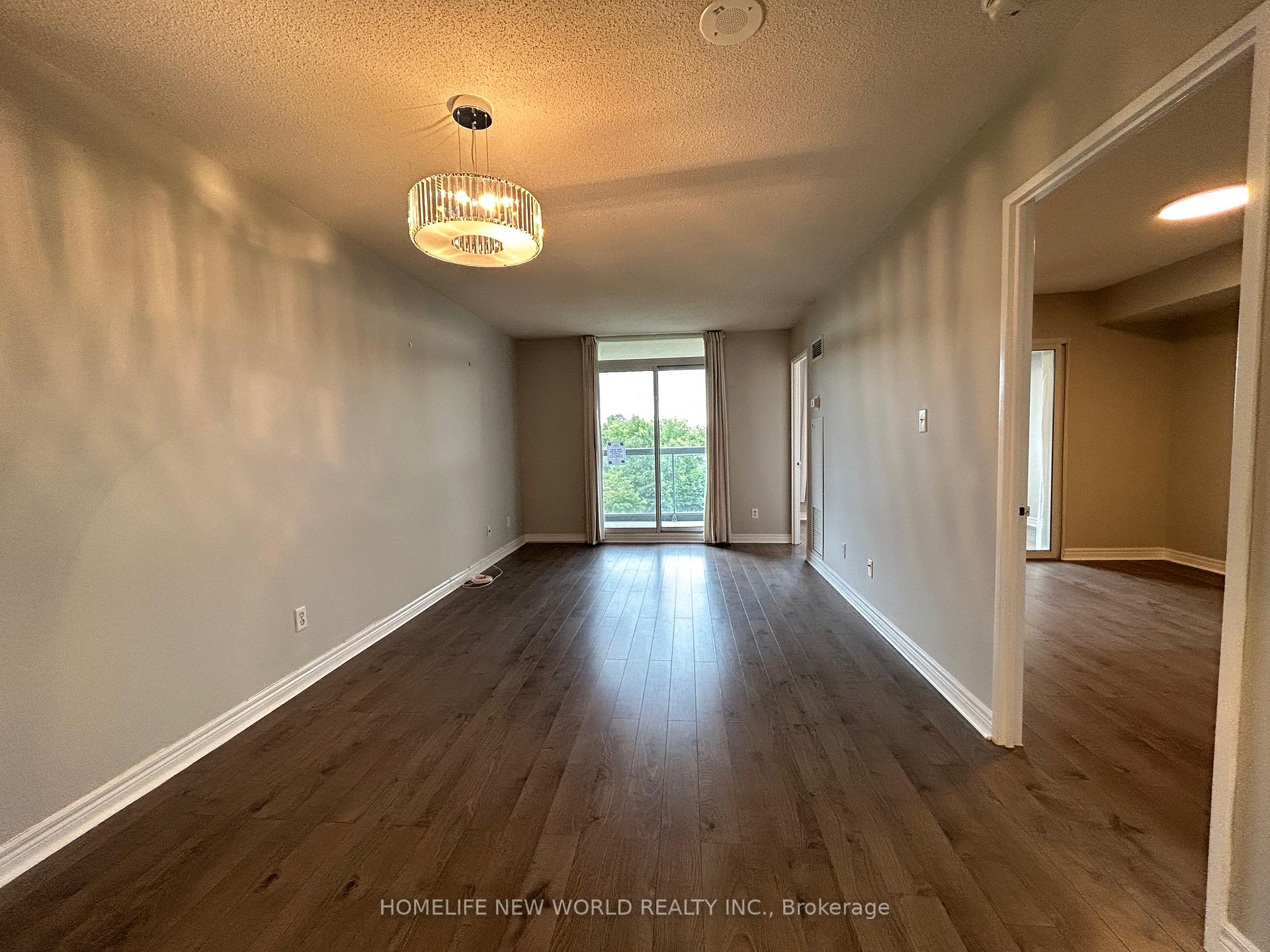 Photo 5 of Unit 710, 28 Empress Avenue, North York, Willowdale East — HOMEH