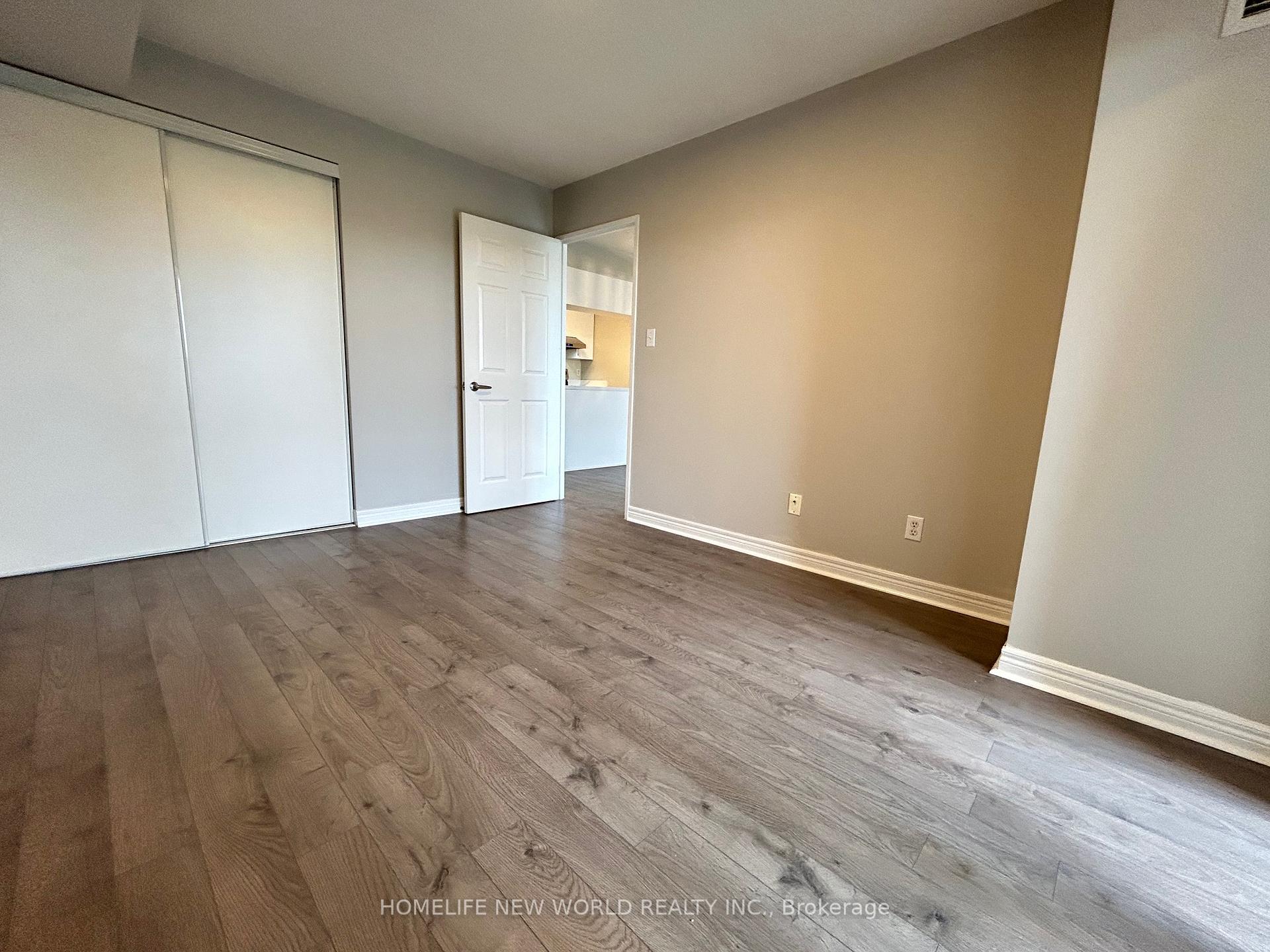 Photo 12 of Unit 710, 28 Empress Avenue, North York, Willowdale East — HOMEH