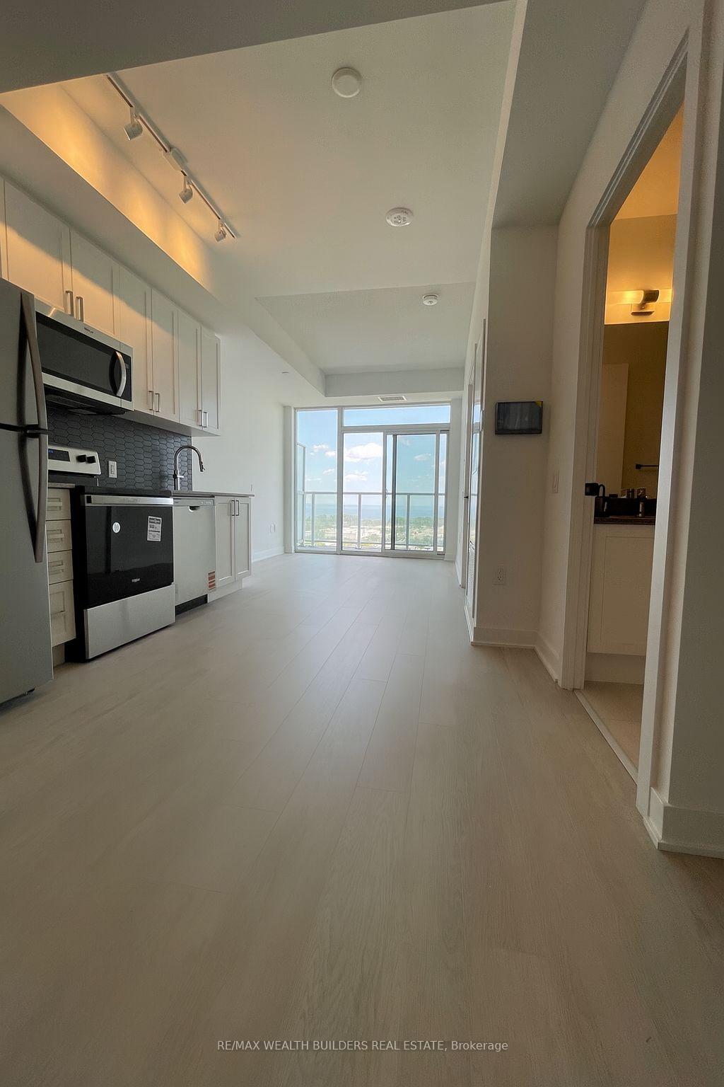 Photo 2 of Unit 1513, 2782 Barton Street E, Hamilton, Riverdale — HOMEH