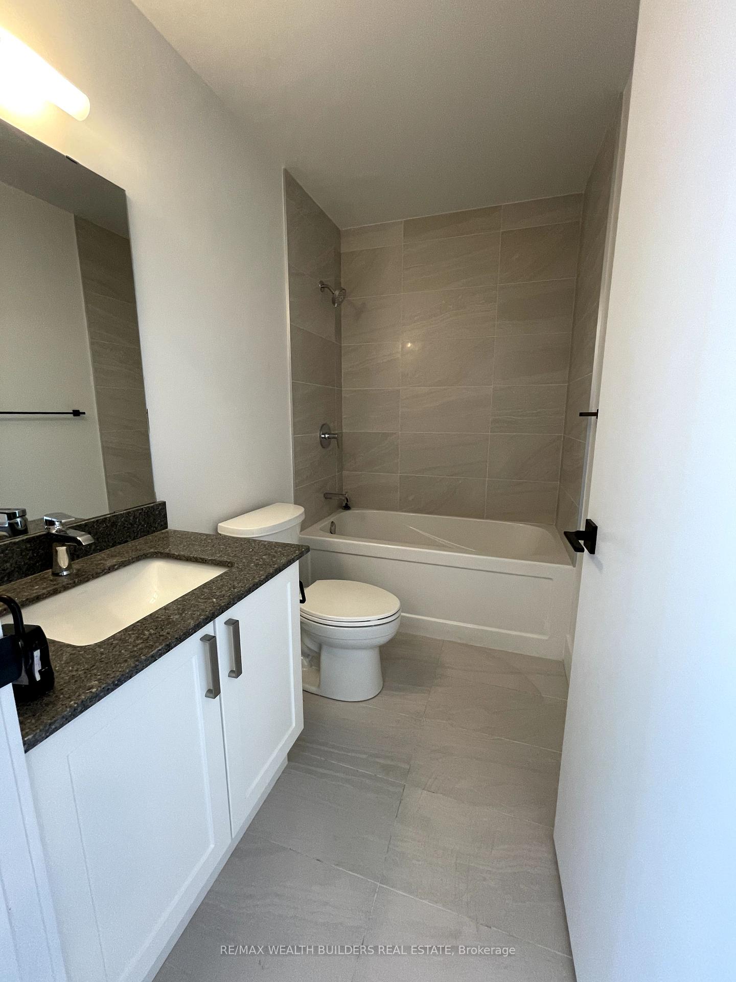 Photo 5 of Unit 1513, 2782 Barton Street E, Hamilton, Riverdale — HOMEH