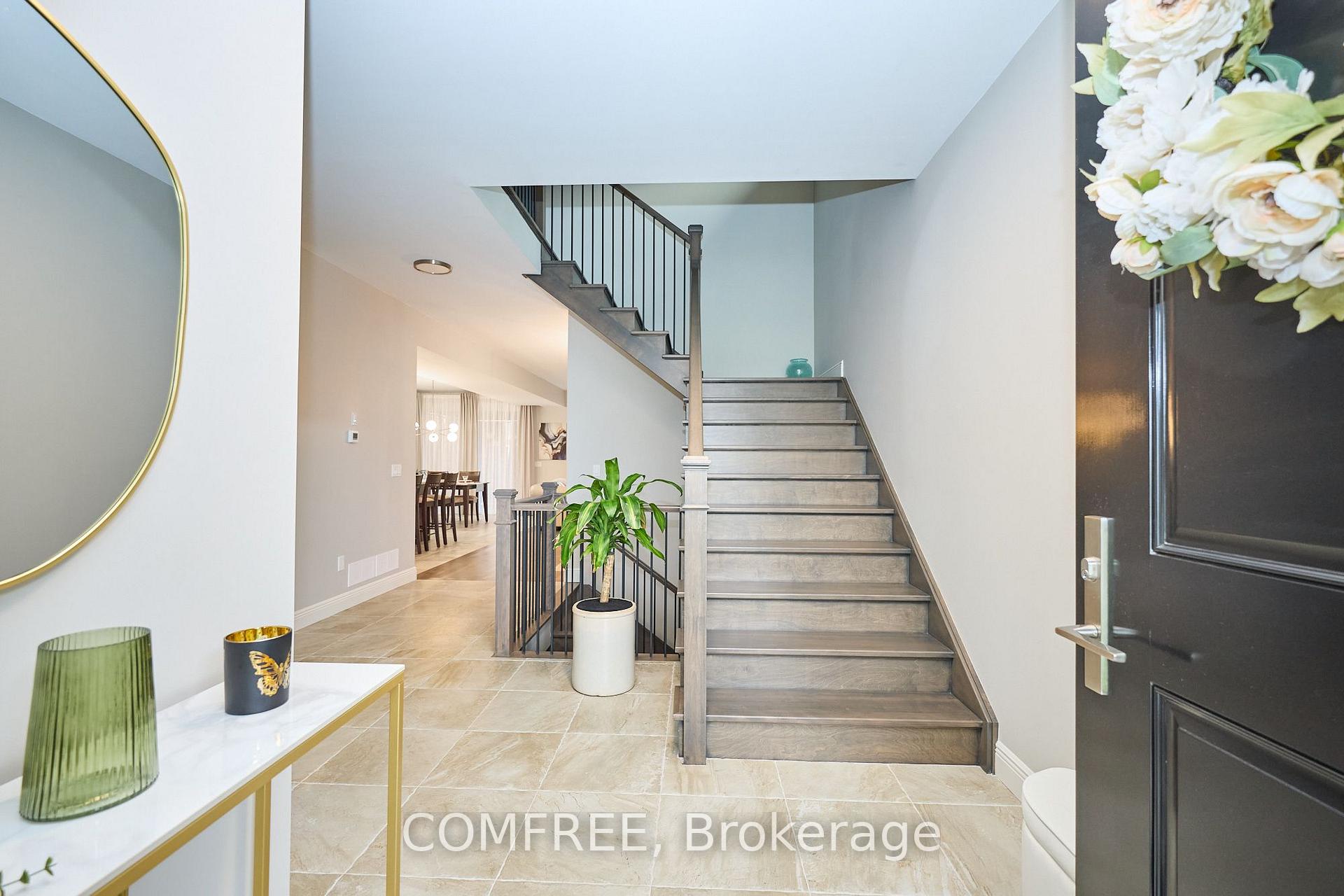 Photo 3 of 8880 Angie Drive, Niagara Falls, Forestview — HOMEH