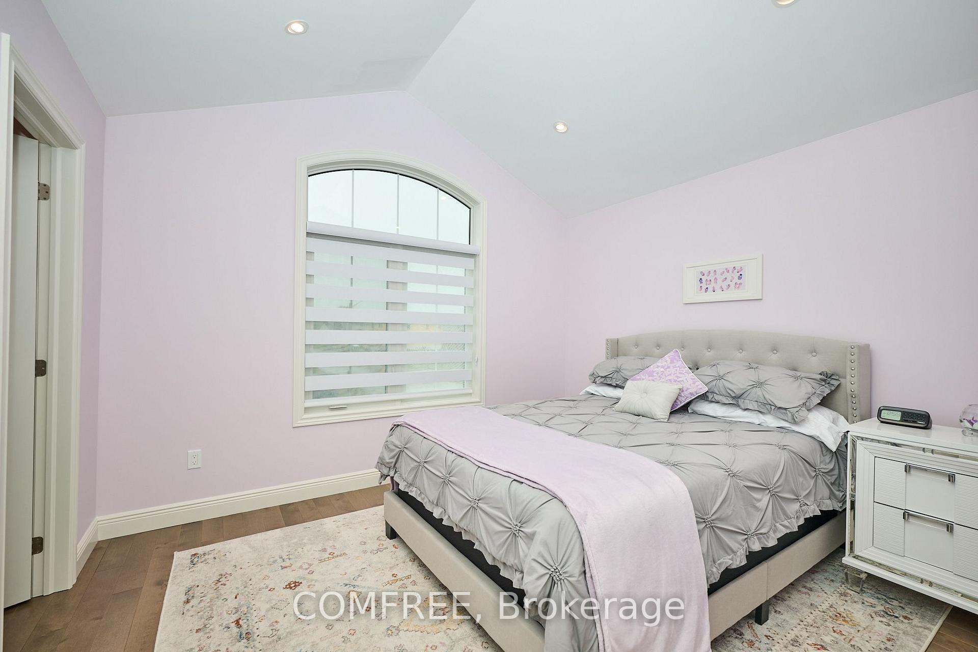 Photo 11 of 8880 Angie Drive, Niagara Falls, Forestview — HOMEH