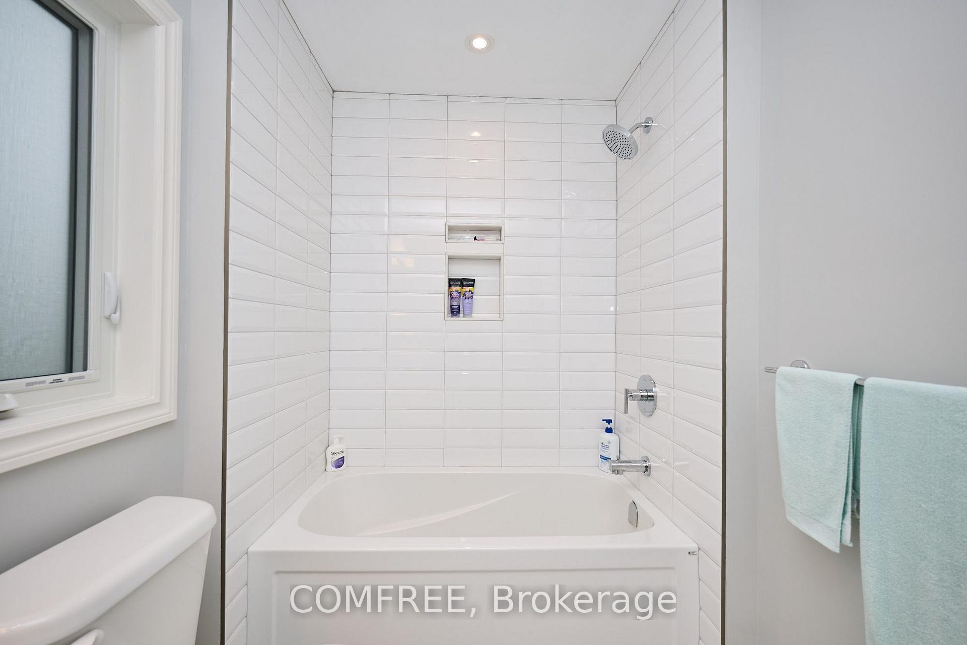 Photo 13 of 8880 Angie Drive, Niagara Falls, Forestview — HOMEH