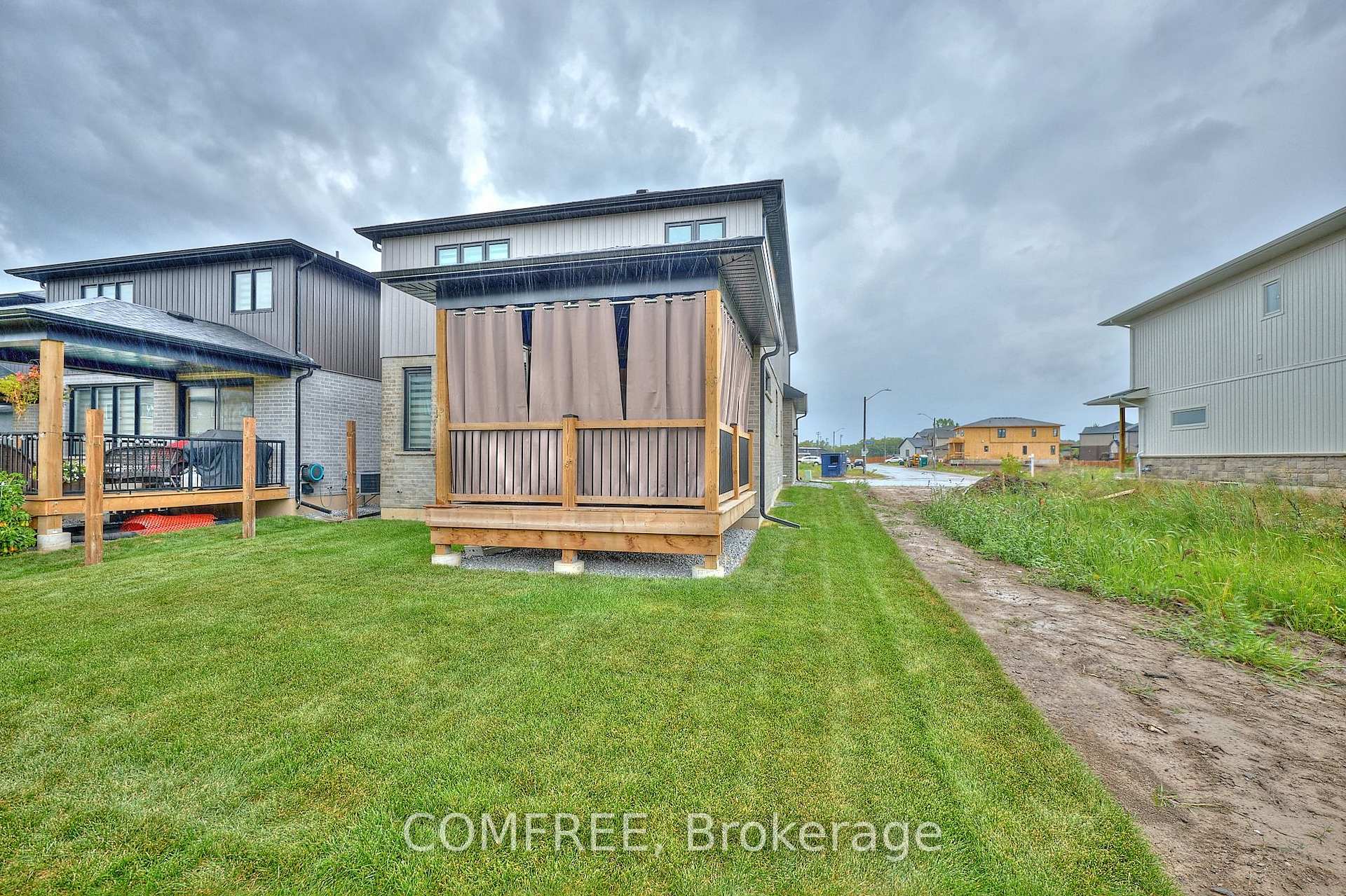 Photo 19 of 8880 Angie Drive, Niagara Falls, Forestview — HOMEH