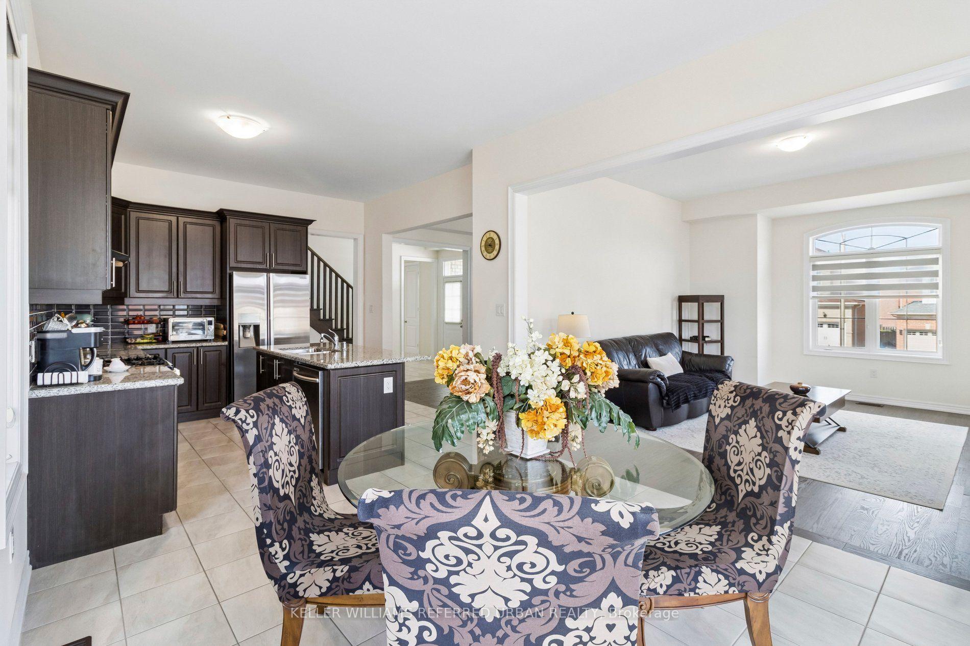 Photo 11 of 54 Leary Crescent, Richmond Hill, Westbrook — HOMEH