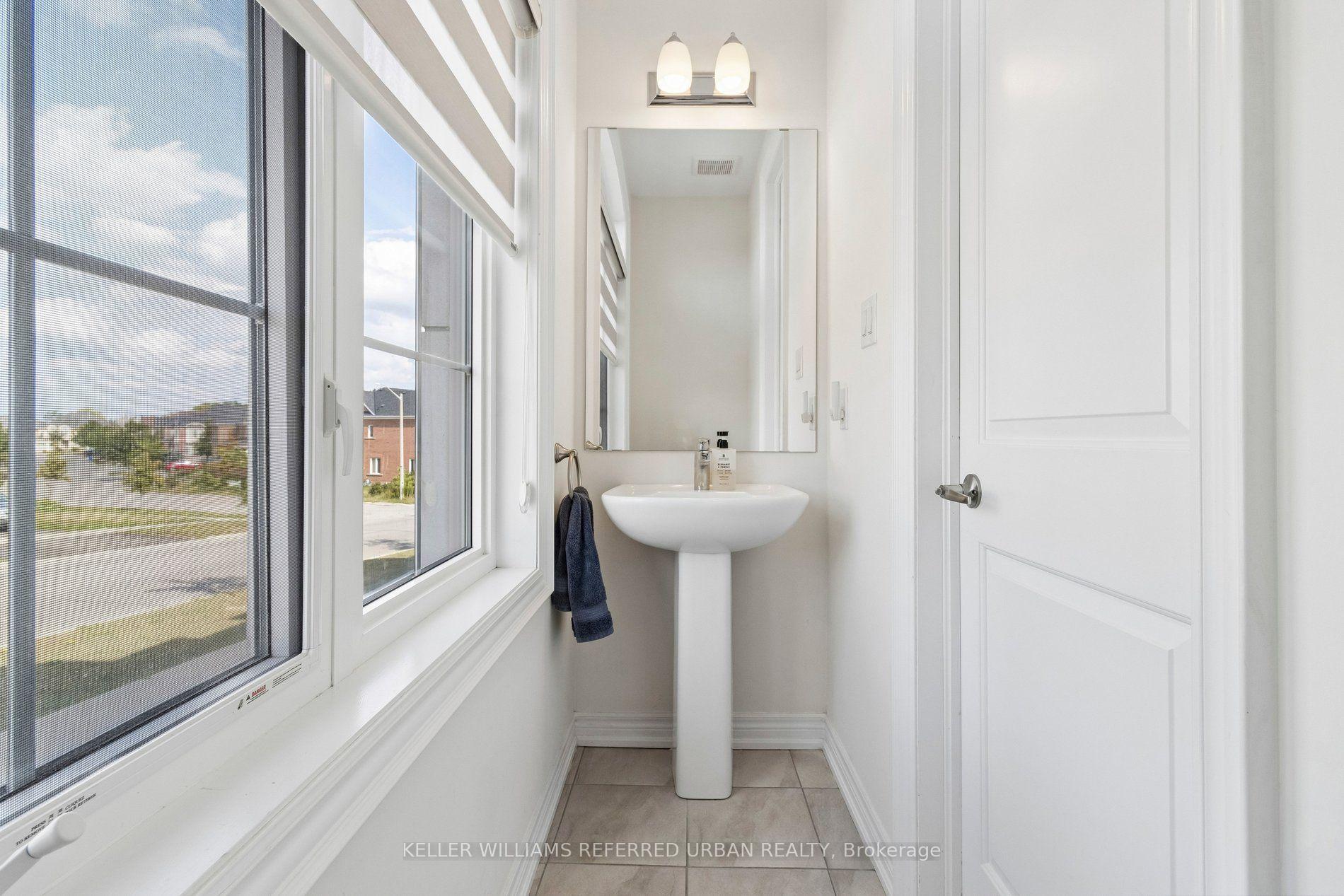 Photo 15 of 54 Leary Crescent, Richmond Hill, Westbrook — HOMEH