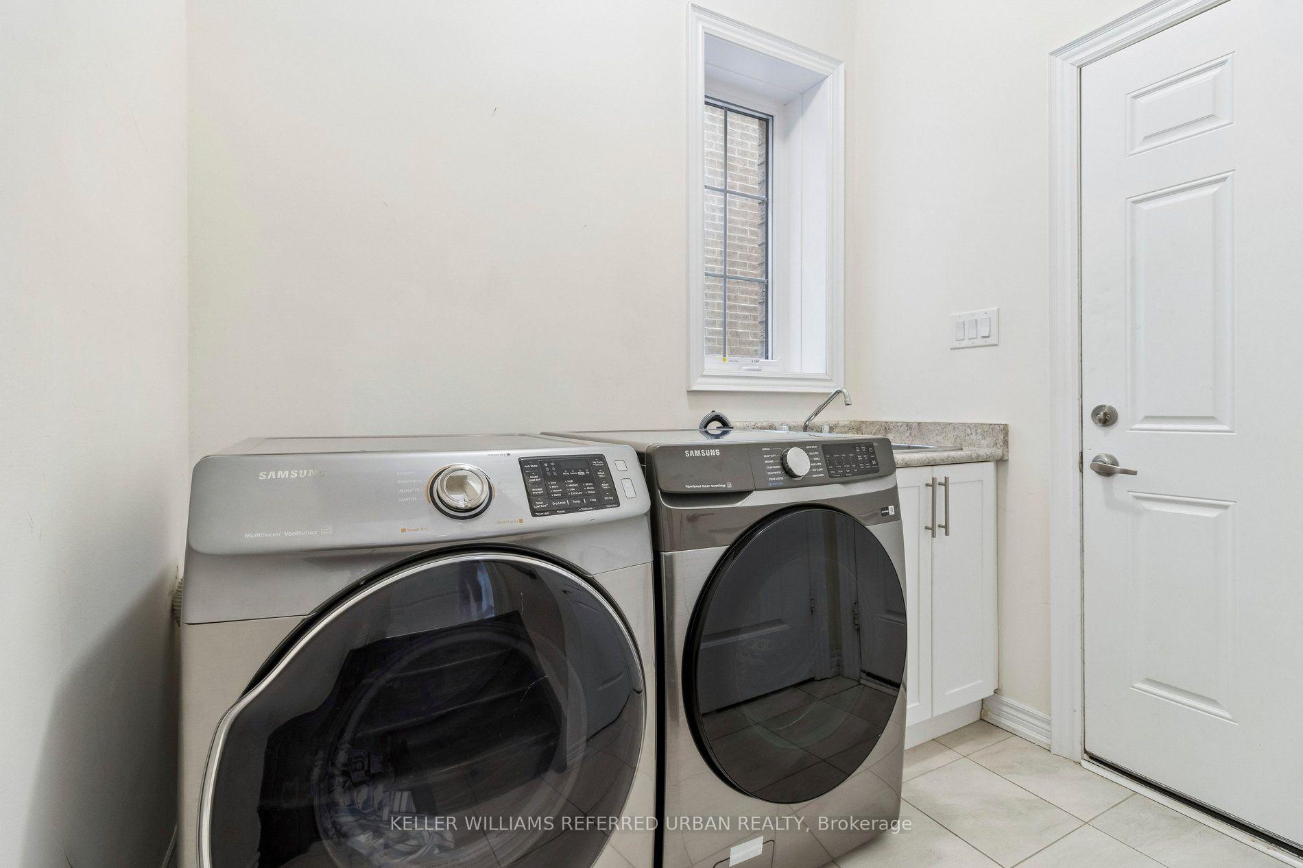 Photo 16 of 54 Leary Crescent, Richmond Hill, Westbrook — HOMEH