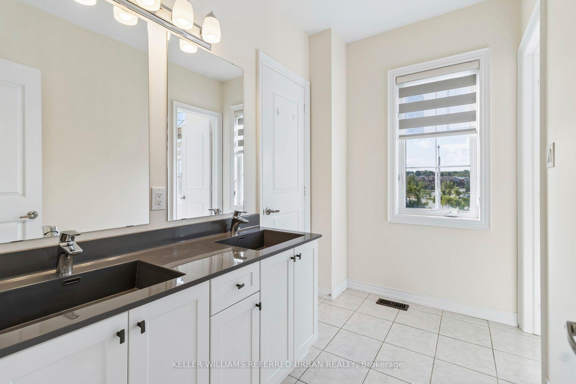 Photo 22 of 54 Leary Crescent, Richmond Hill, Westbrook — HOMEH