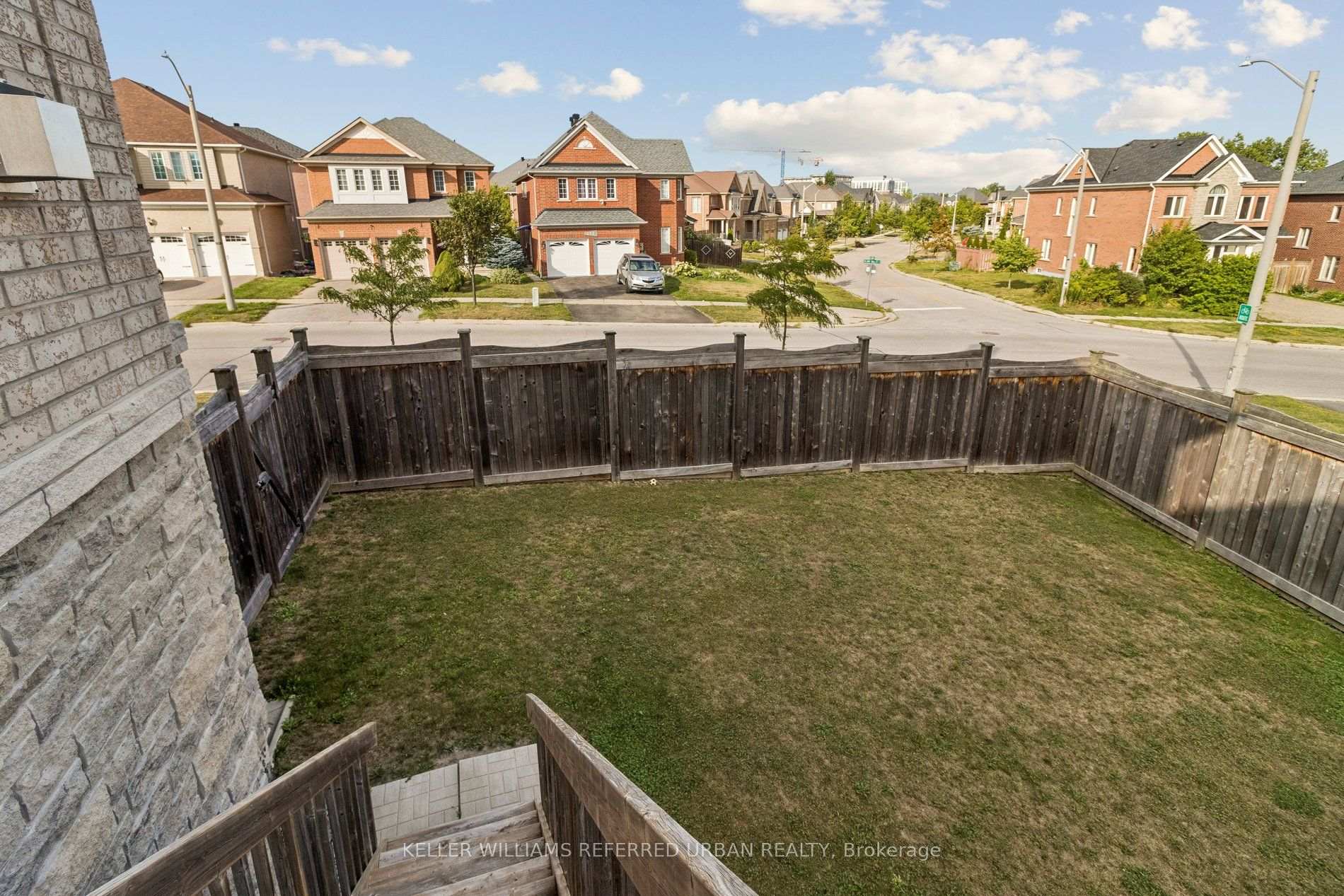 Photo 38 of 54 Leary Crescent, Richmond Hill, Westbrook — HOMEH