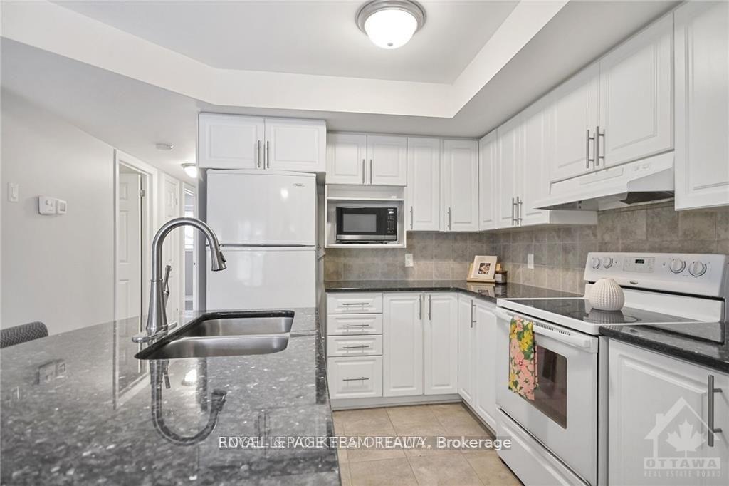 Photo 3 of Unit #2, 46 Barnstone Drive, Ottawa, Barrhaven East — HOMEH